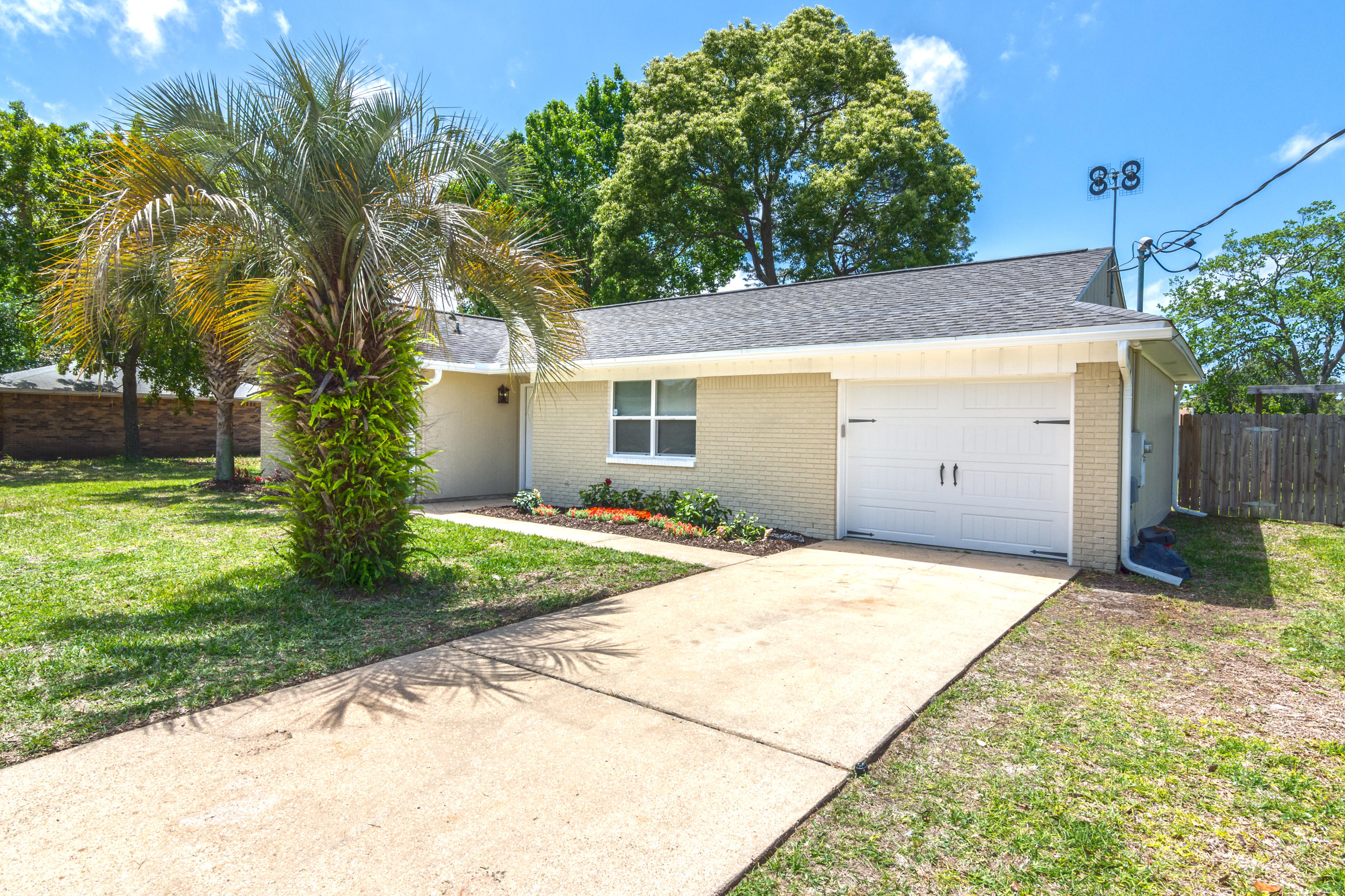 EASTWOOD 9TH ADDN - Residential