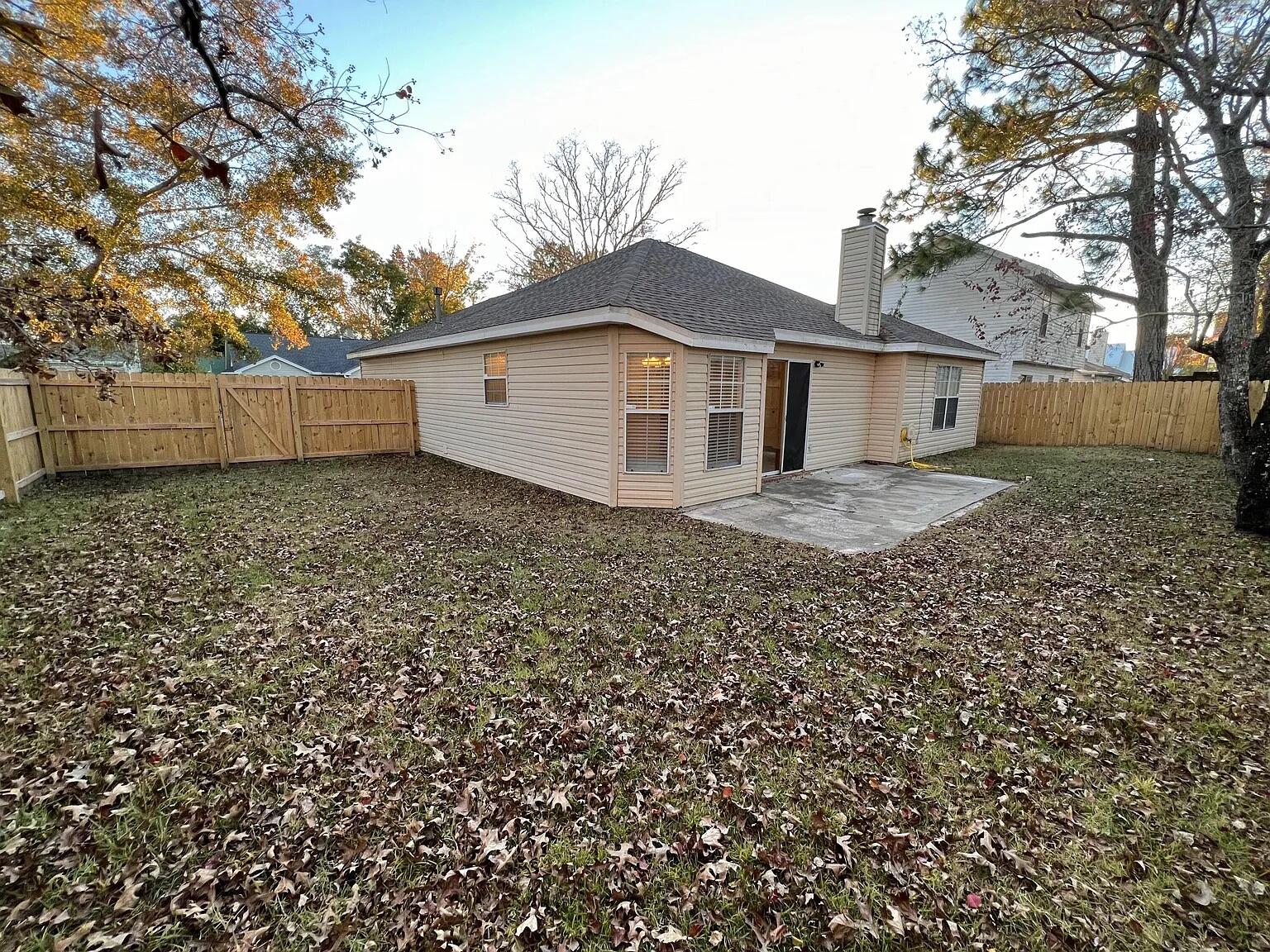 FOREST OAKS PH 2 - Residential Lease