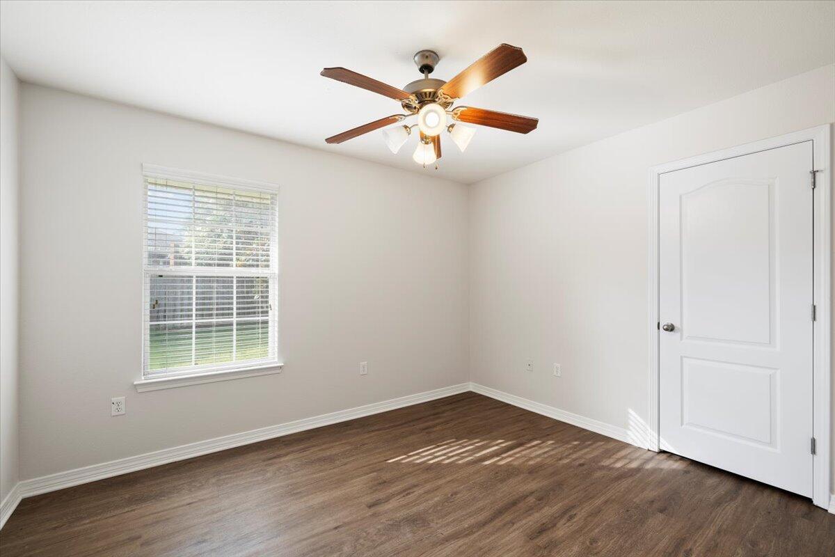 CREETWOOD VILLAGE - Residential