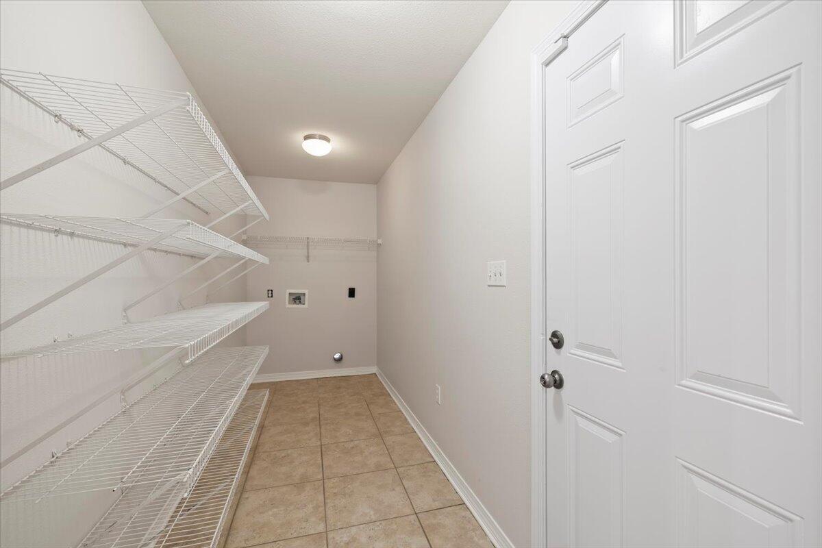 CREETWOOD VILLAGE - Residential