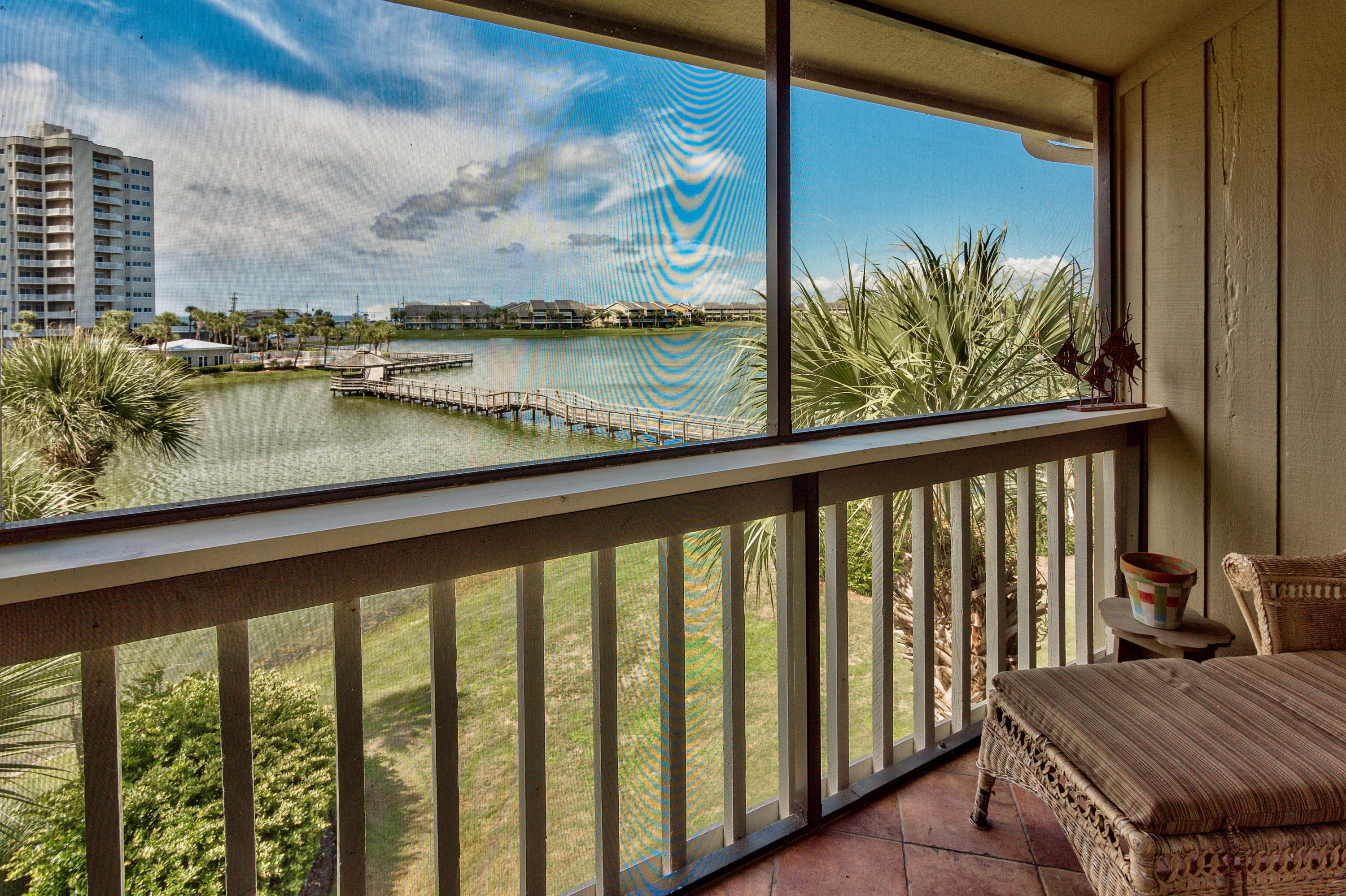 Seascape Condo Phase 7 - Residential