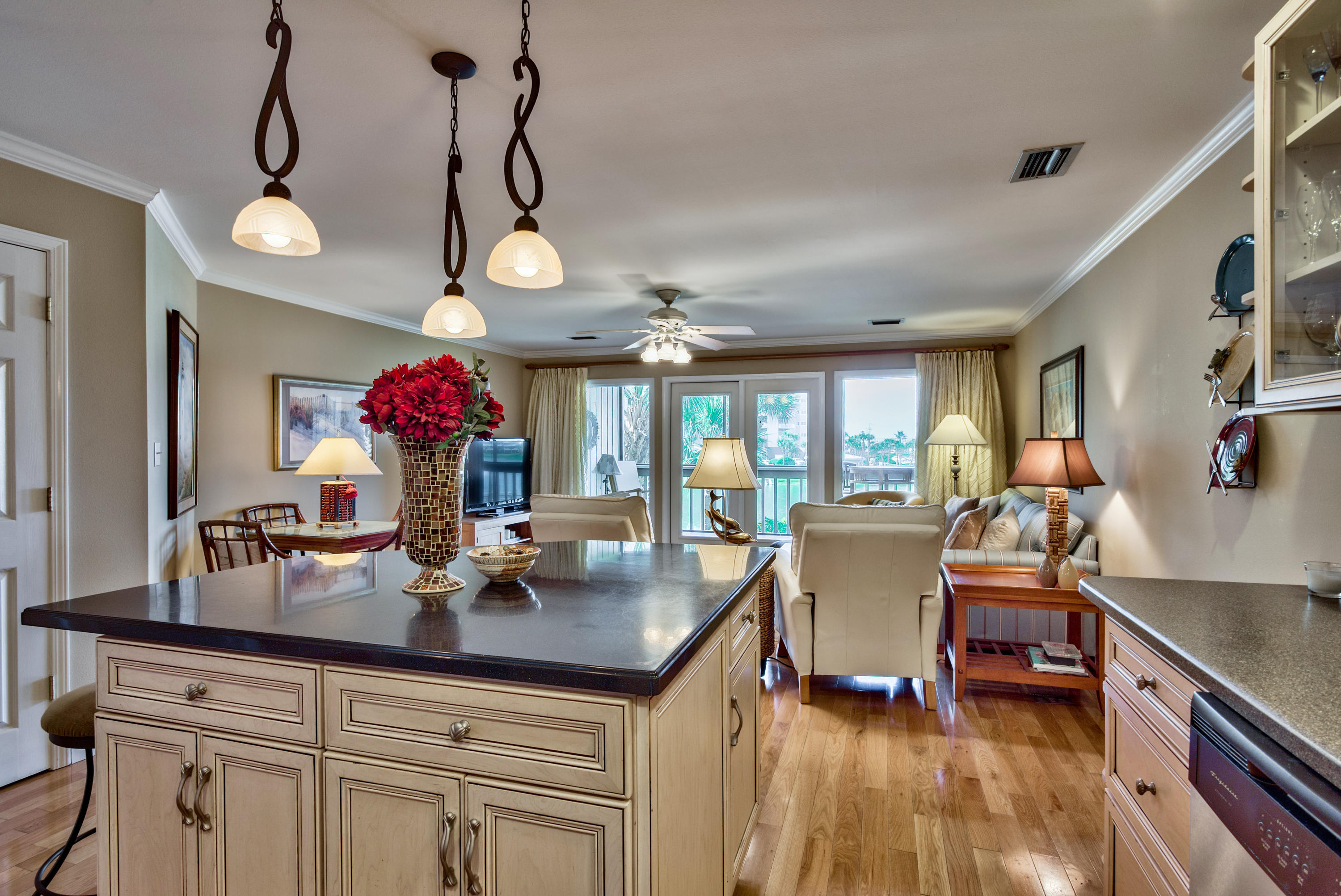 Seascape Condo Phase 7 - Residential