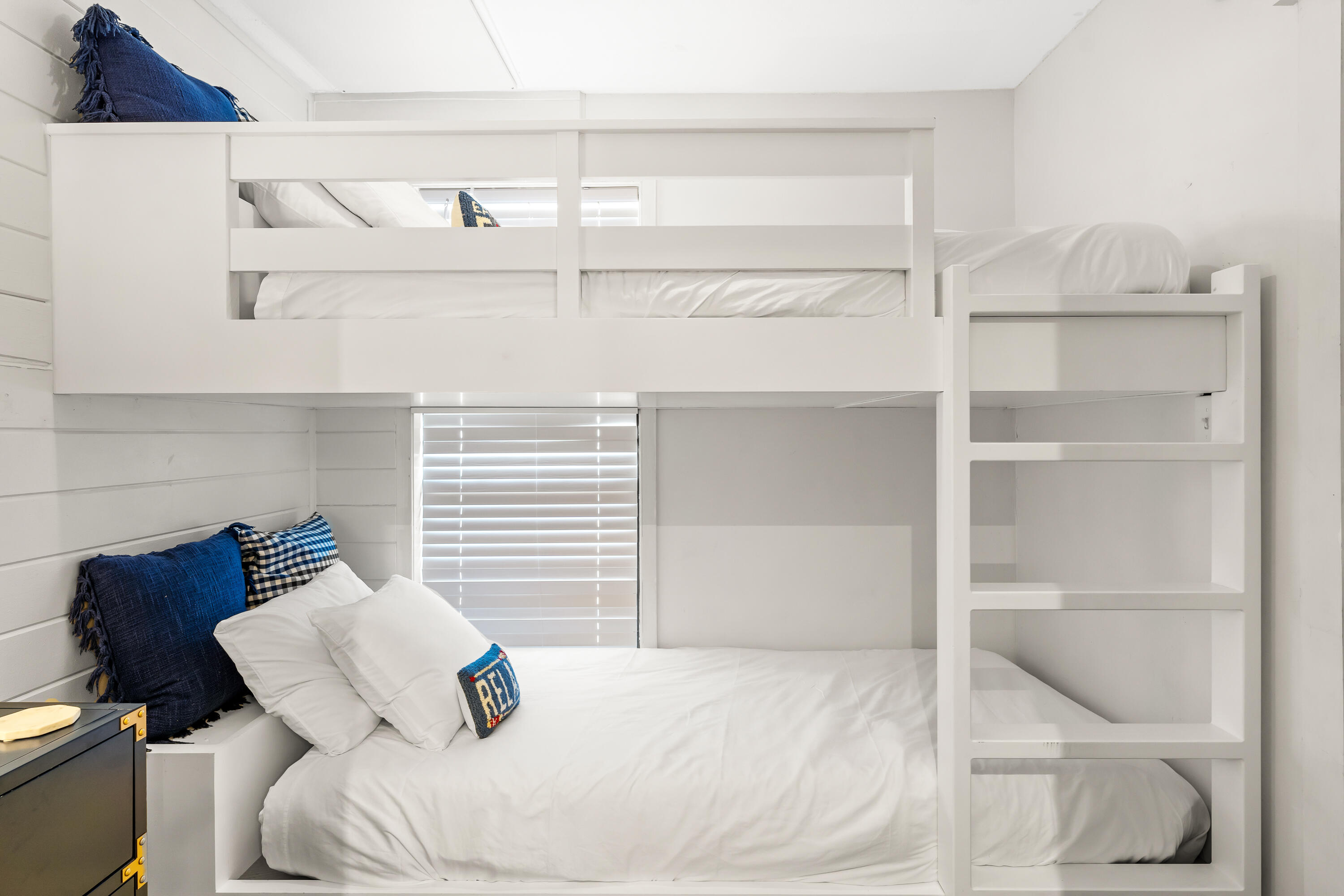 SANDPIPER VILLAGE CONDO - Residential