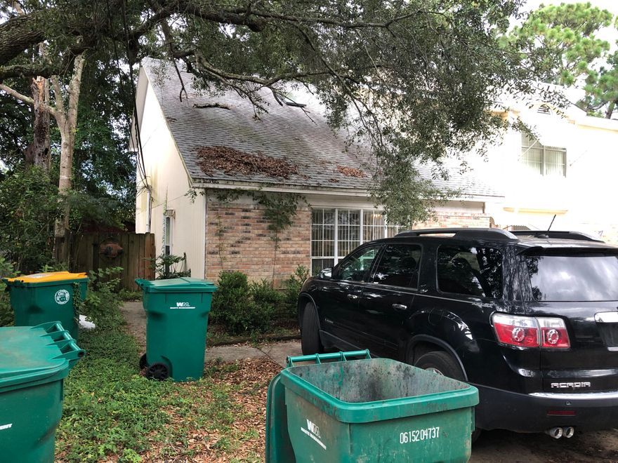 Short sale. Buyer to verify all pertinent information including square footage and lot dimensions. Property to be sold as is.