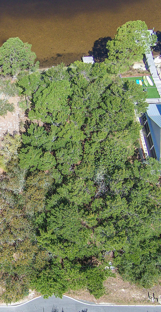 EASTERN LAKE ESTATES - Land