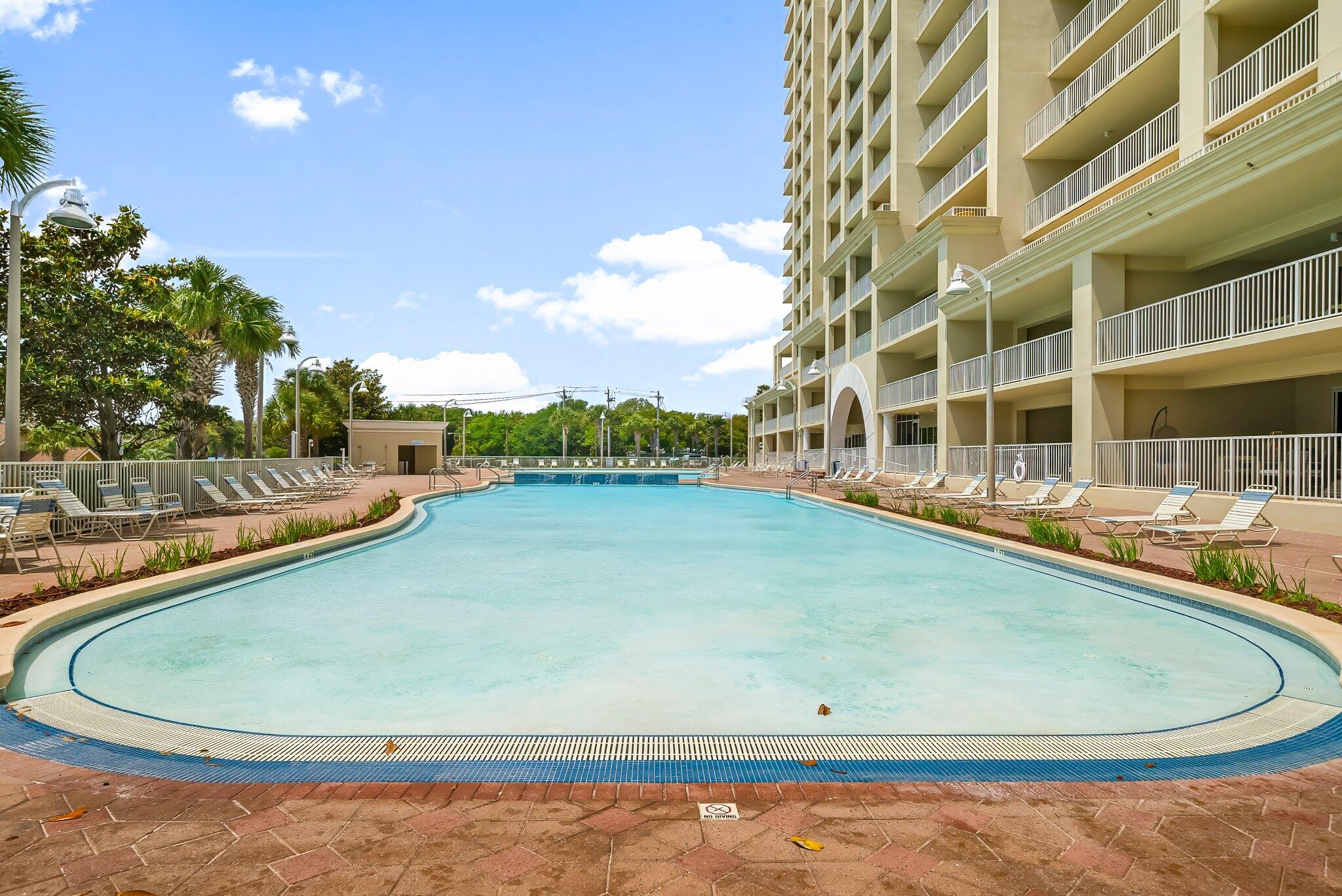 ARIEL DUNES II - Residential