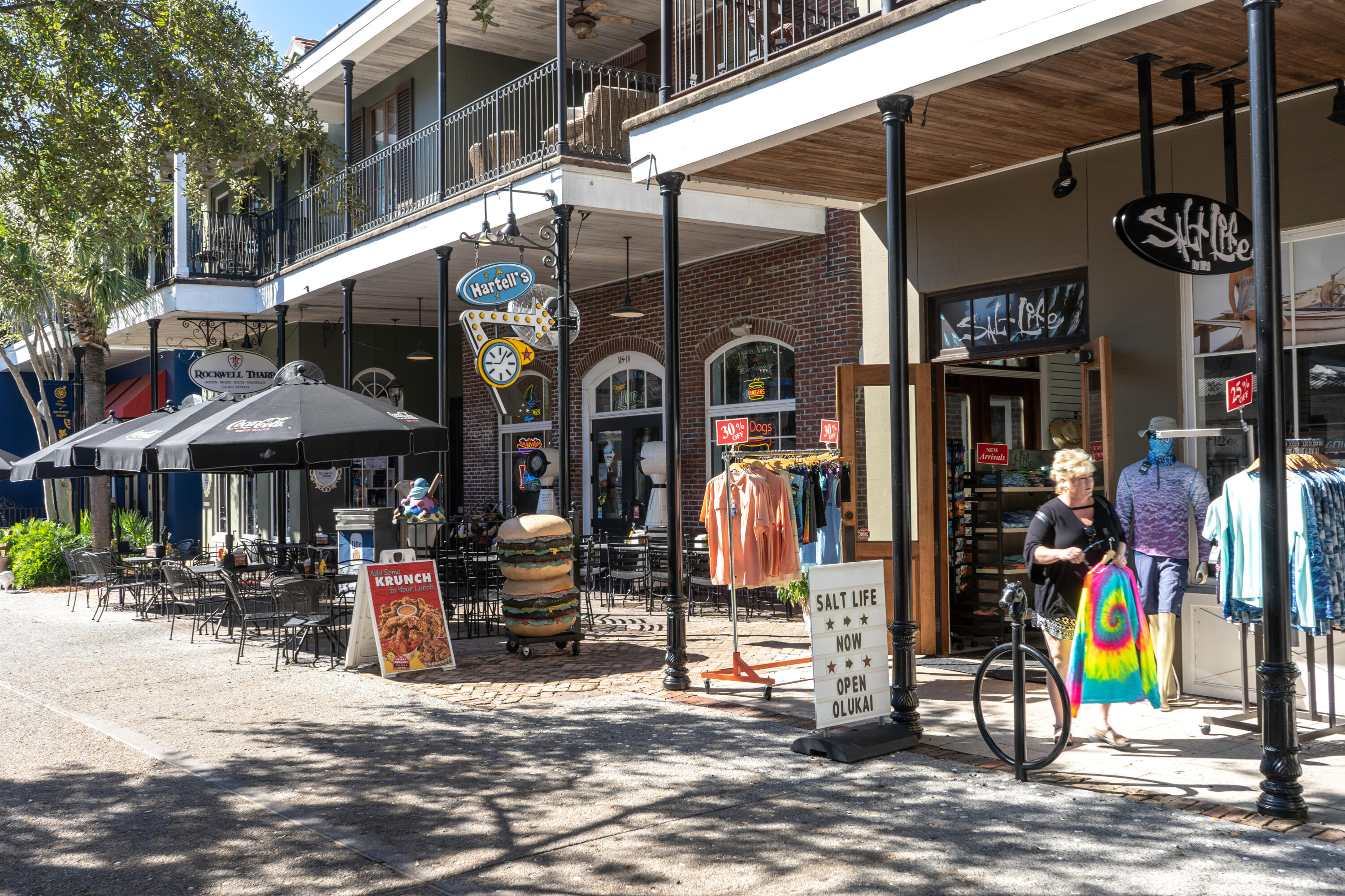 BAYTOWNE AVE EAST - Residential