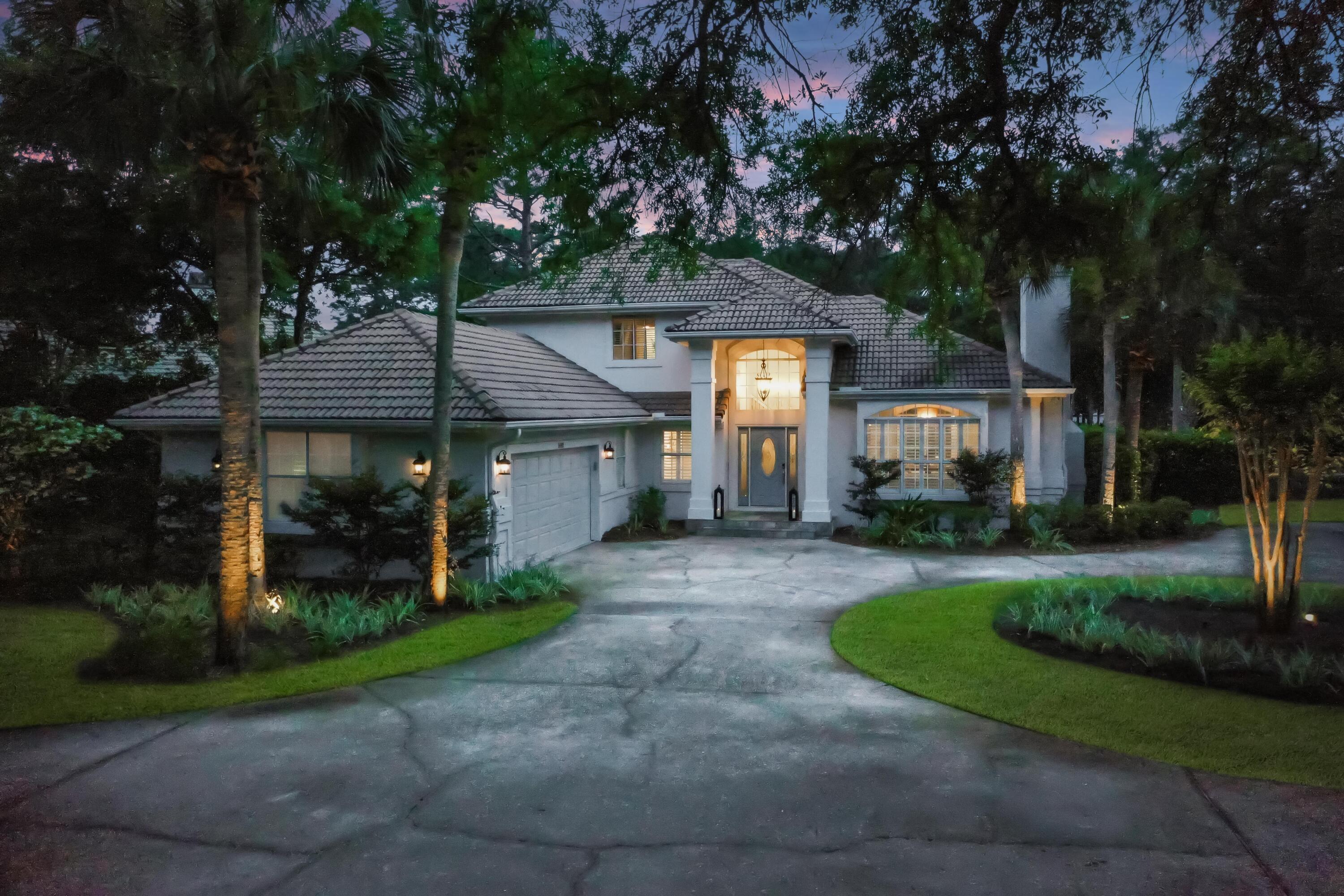 BAYTOWNE AVE EAST - Residential