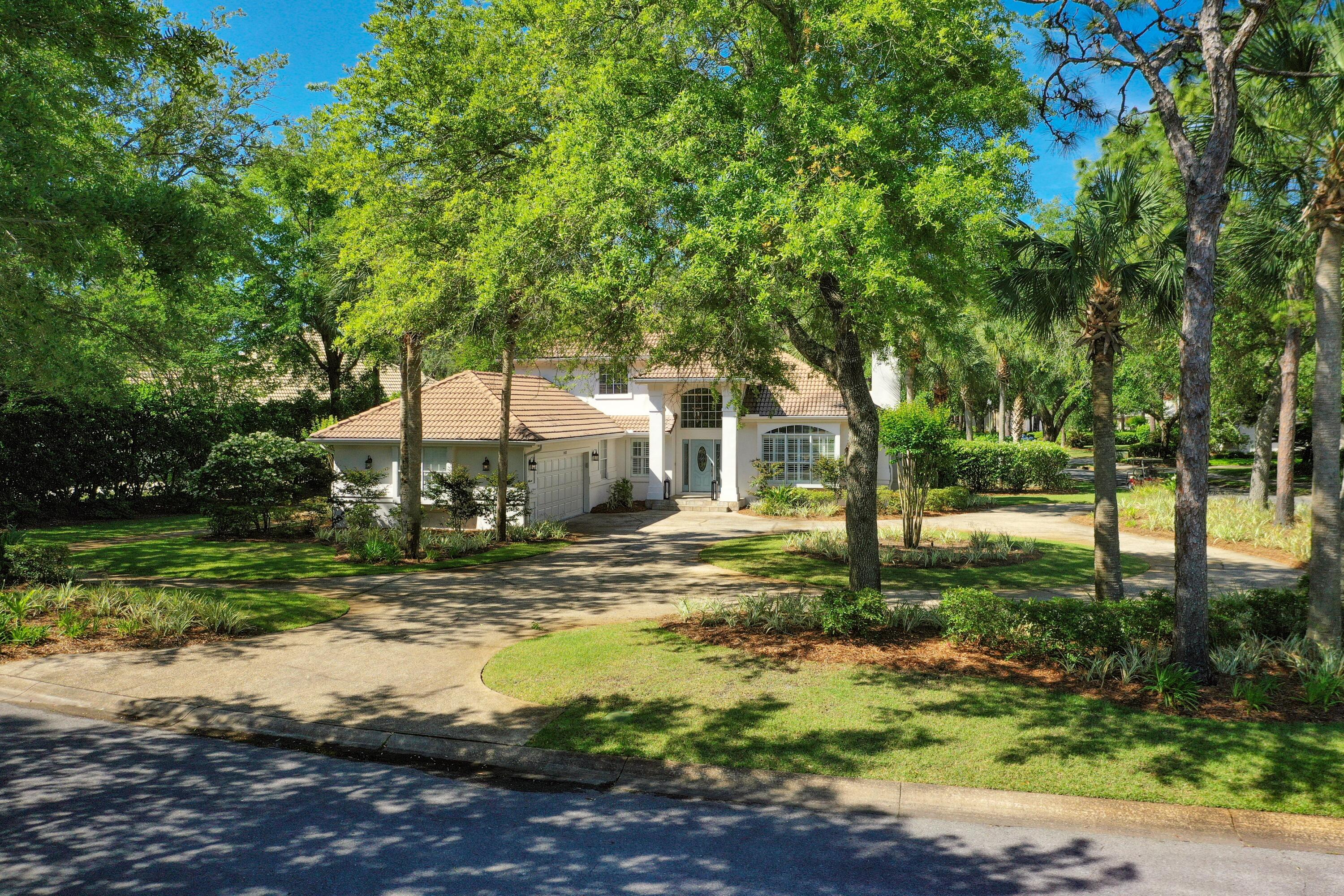 BAYTOWNE AVE EAST - Residential