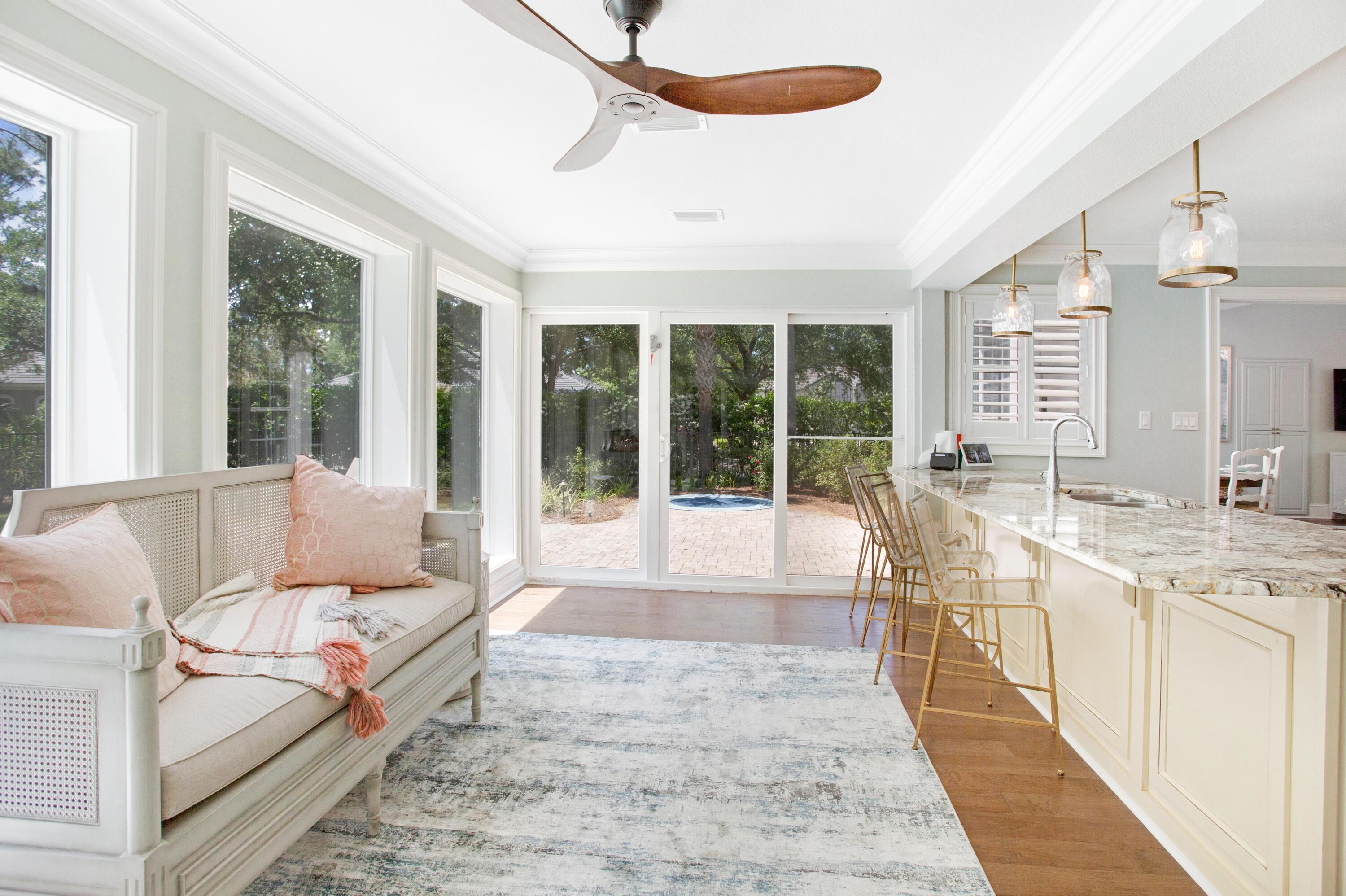 BAYTOWNE AVE EAST - Residential