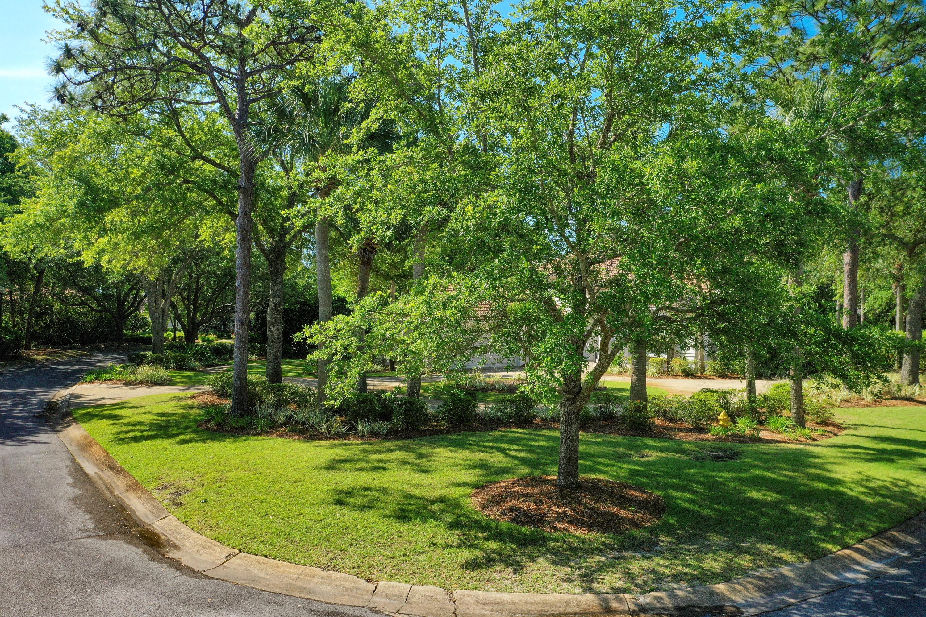 BAYTOWNE AVE EAST - Residential