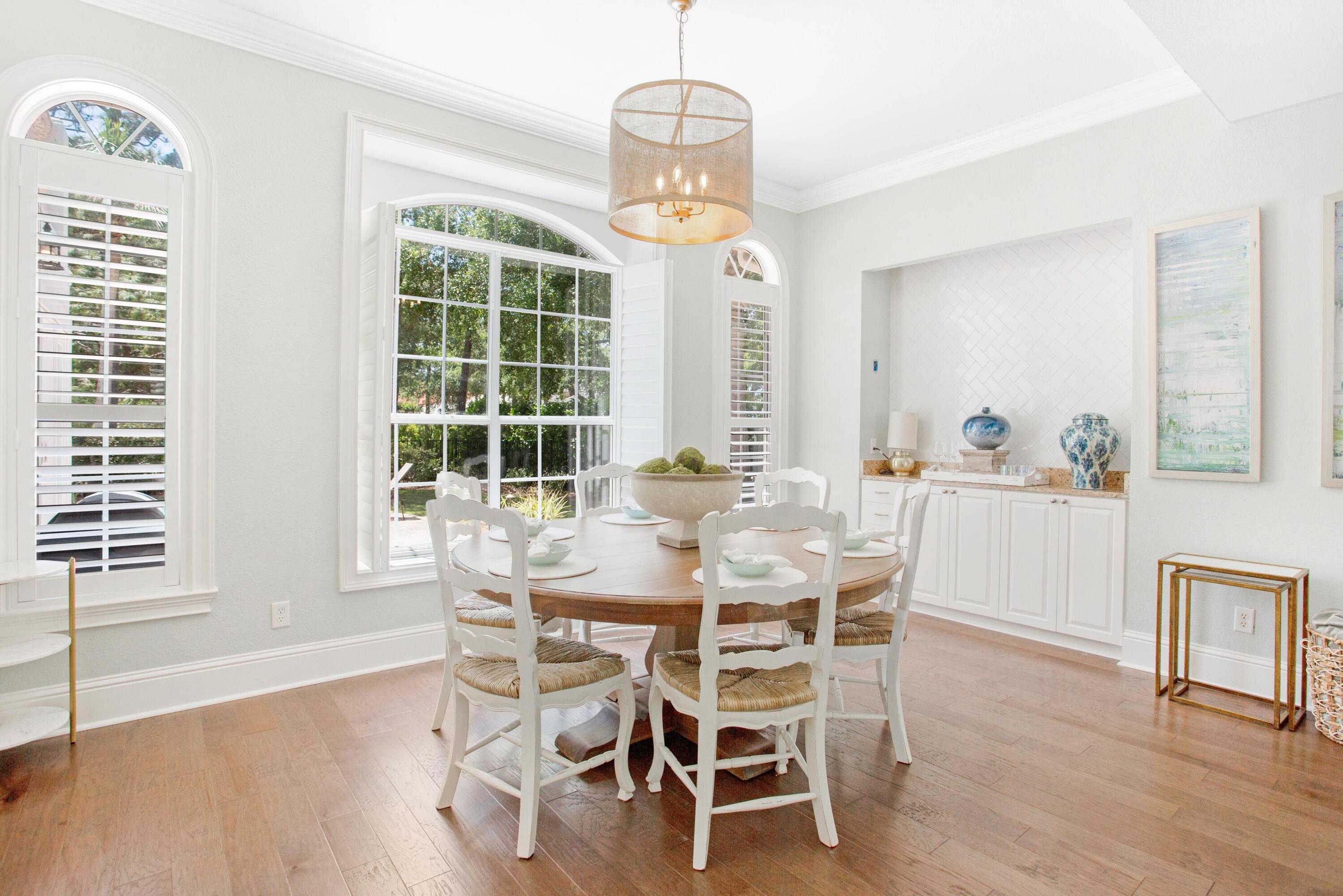 BAYTOWNE AVE EAST - Residential