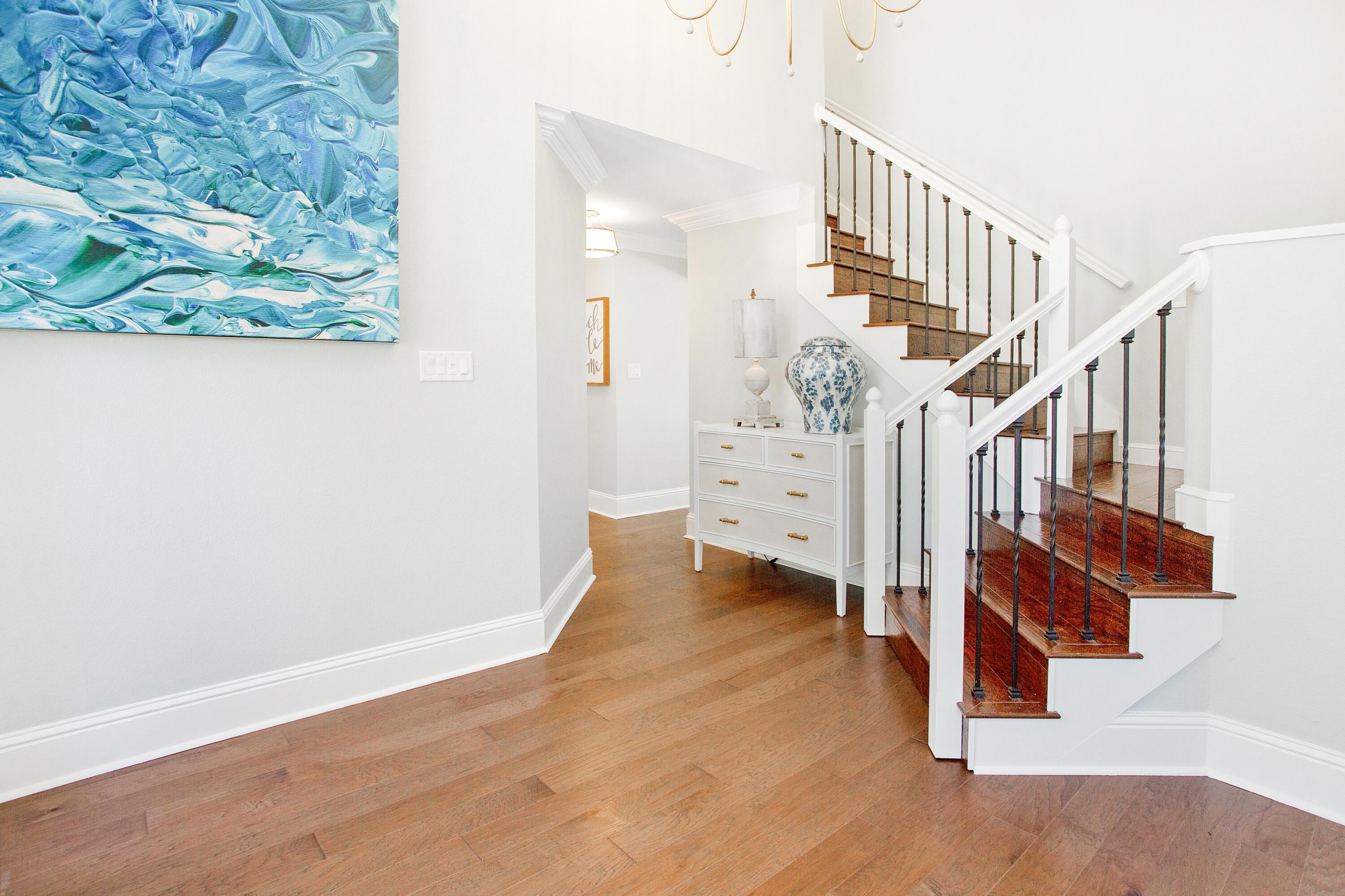 BAYTOWNE AVE EAST - Residential