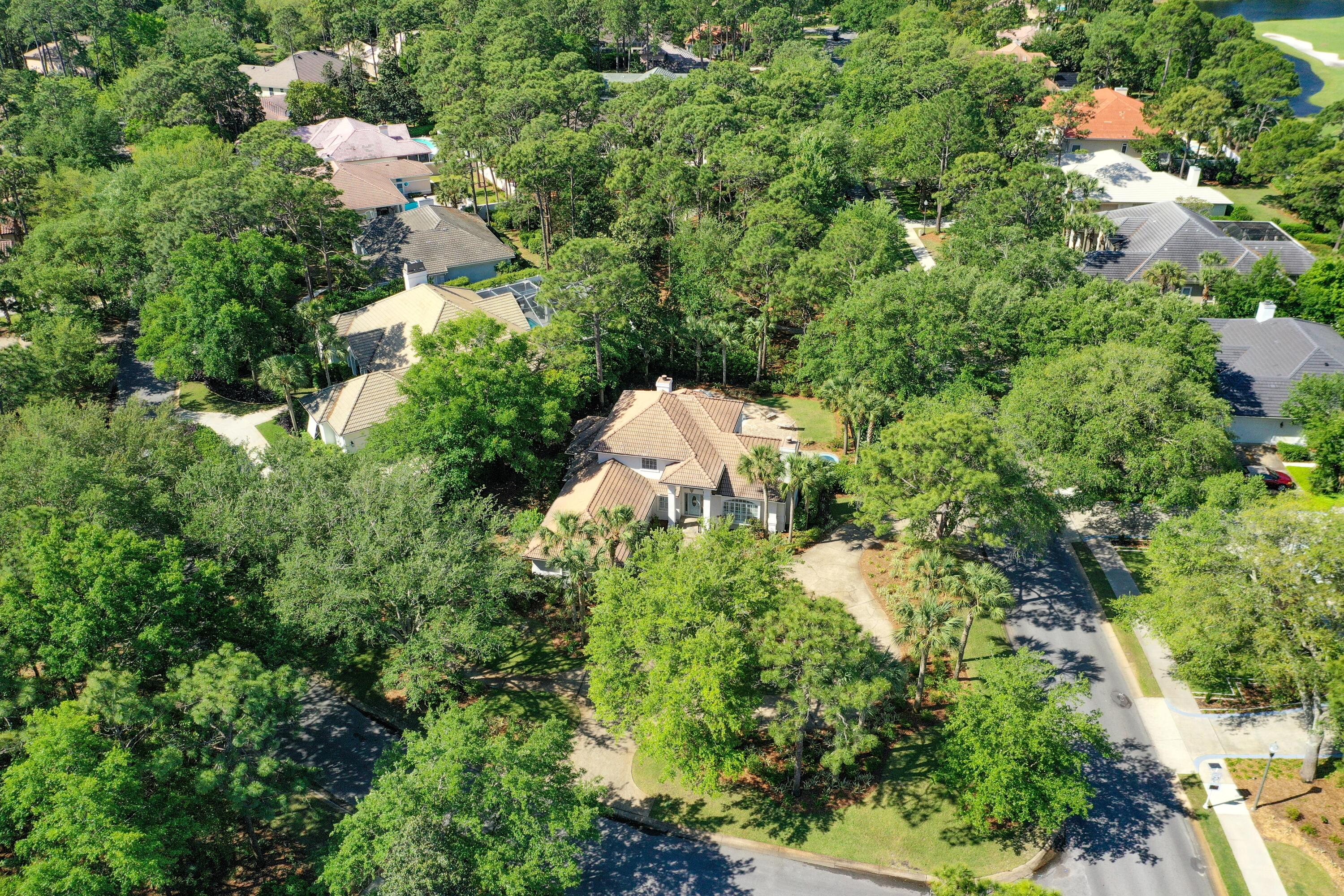 BAYTOWNE AVE EAST - Residential