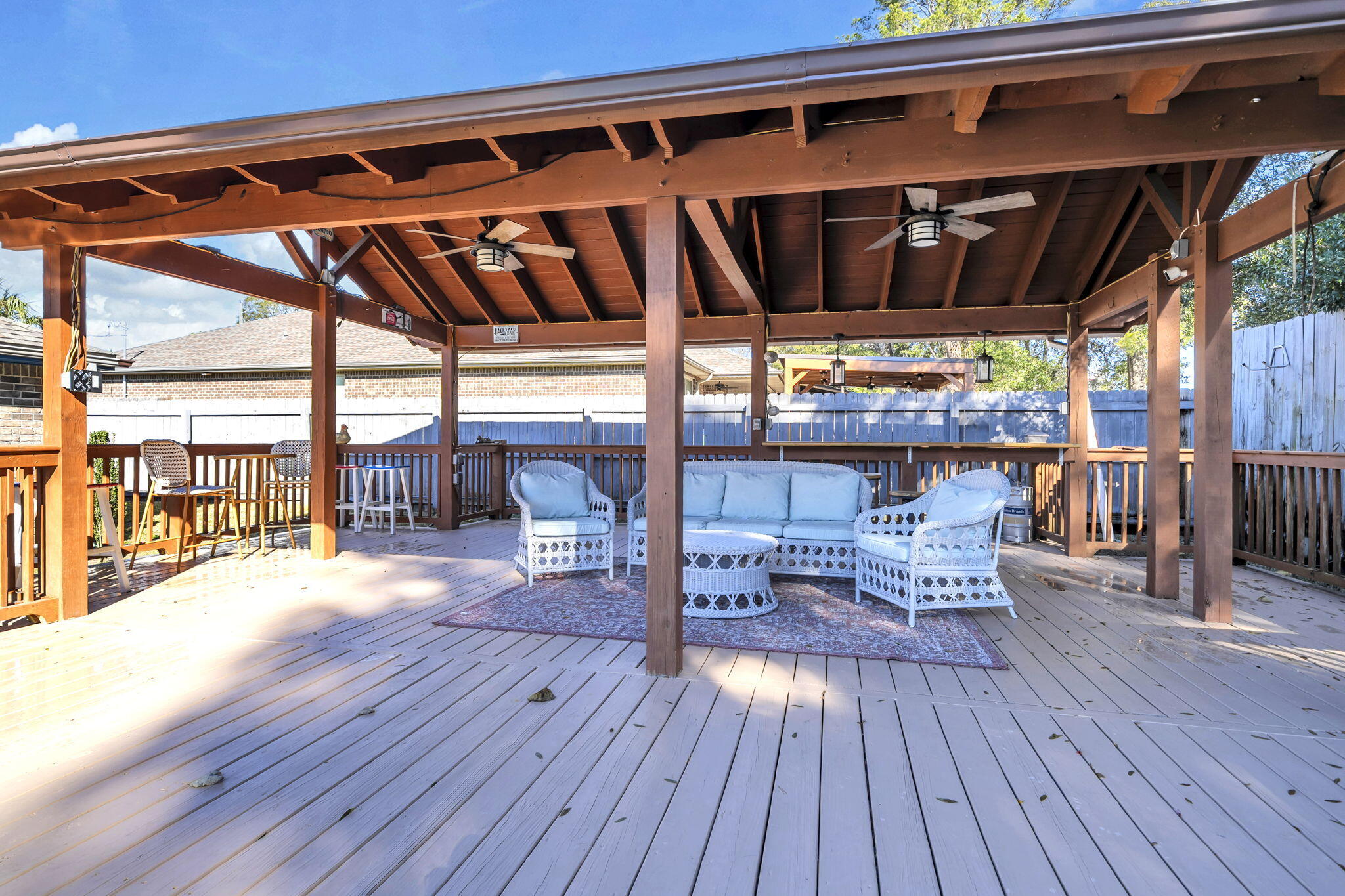 SCHOOLVIEW - Residential