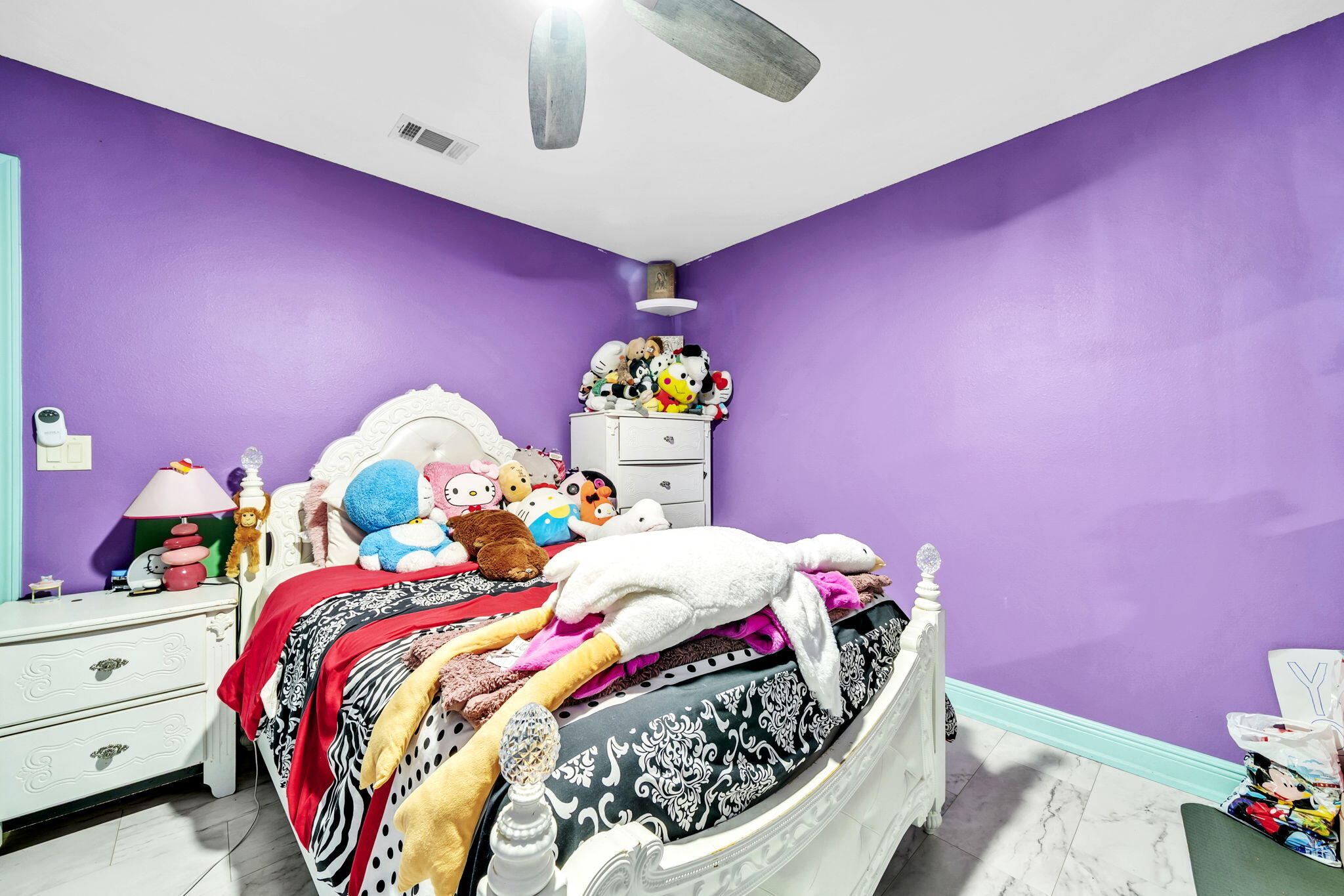 SCHOOLVIEW - Residential