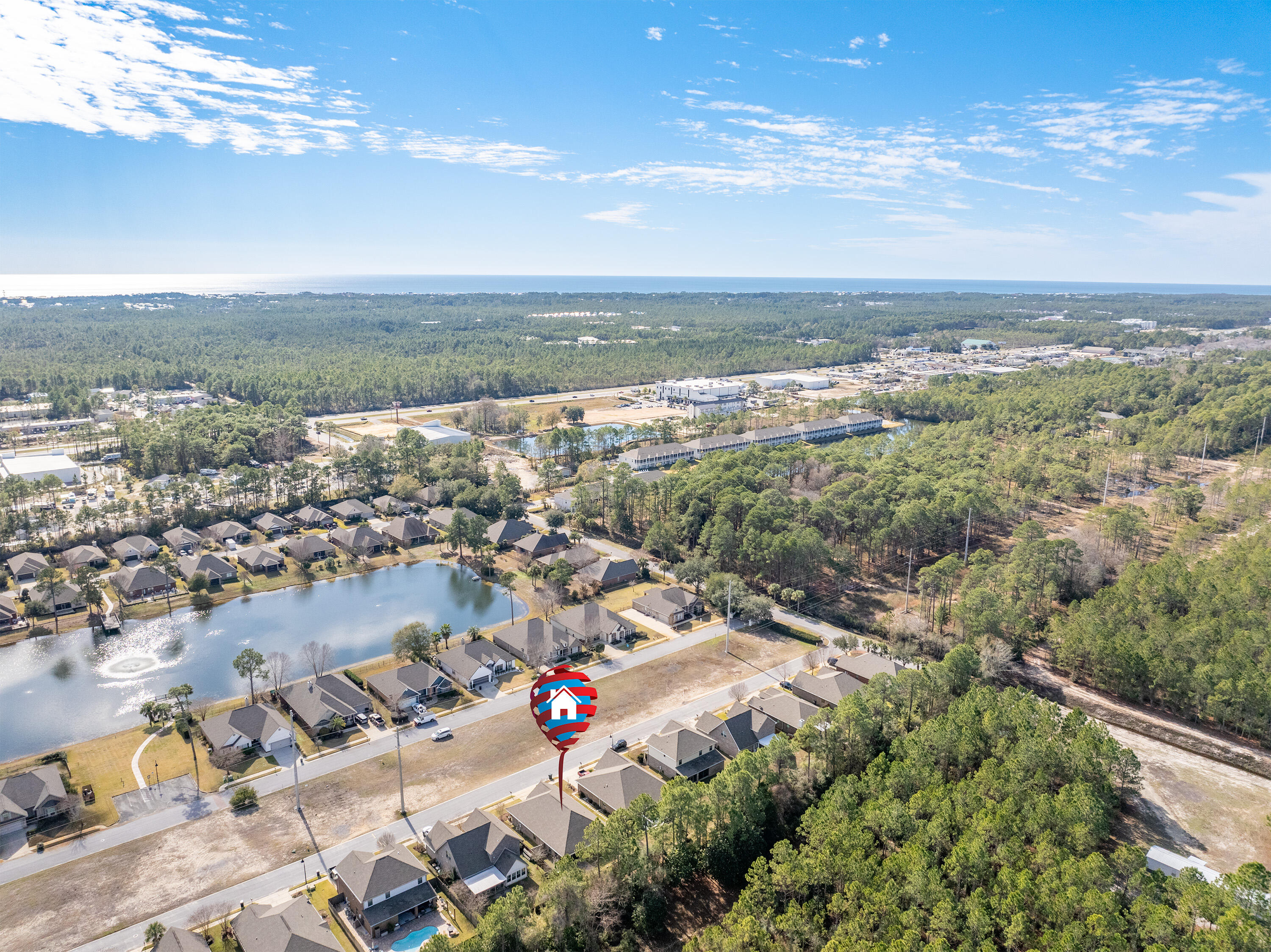 WHISPERING LAKE - Residential