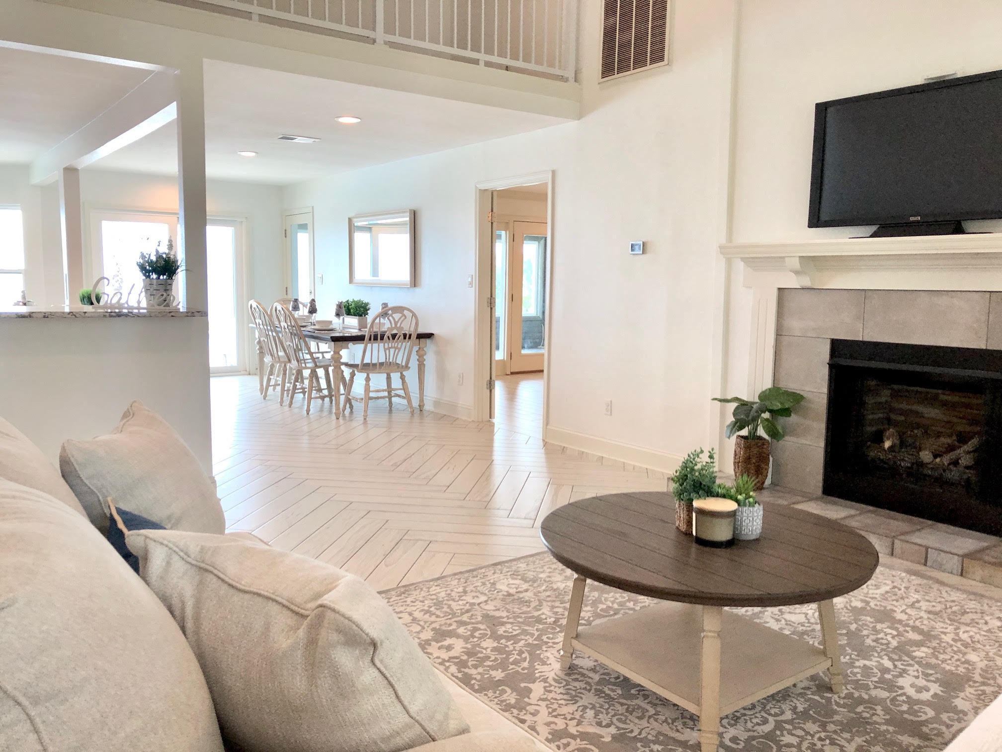 HOLIDAY SHORES ESTATES 1ST ADDN - Residential