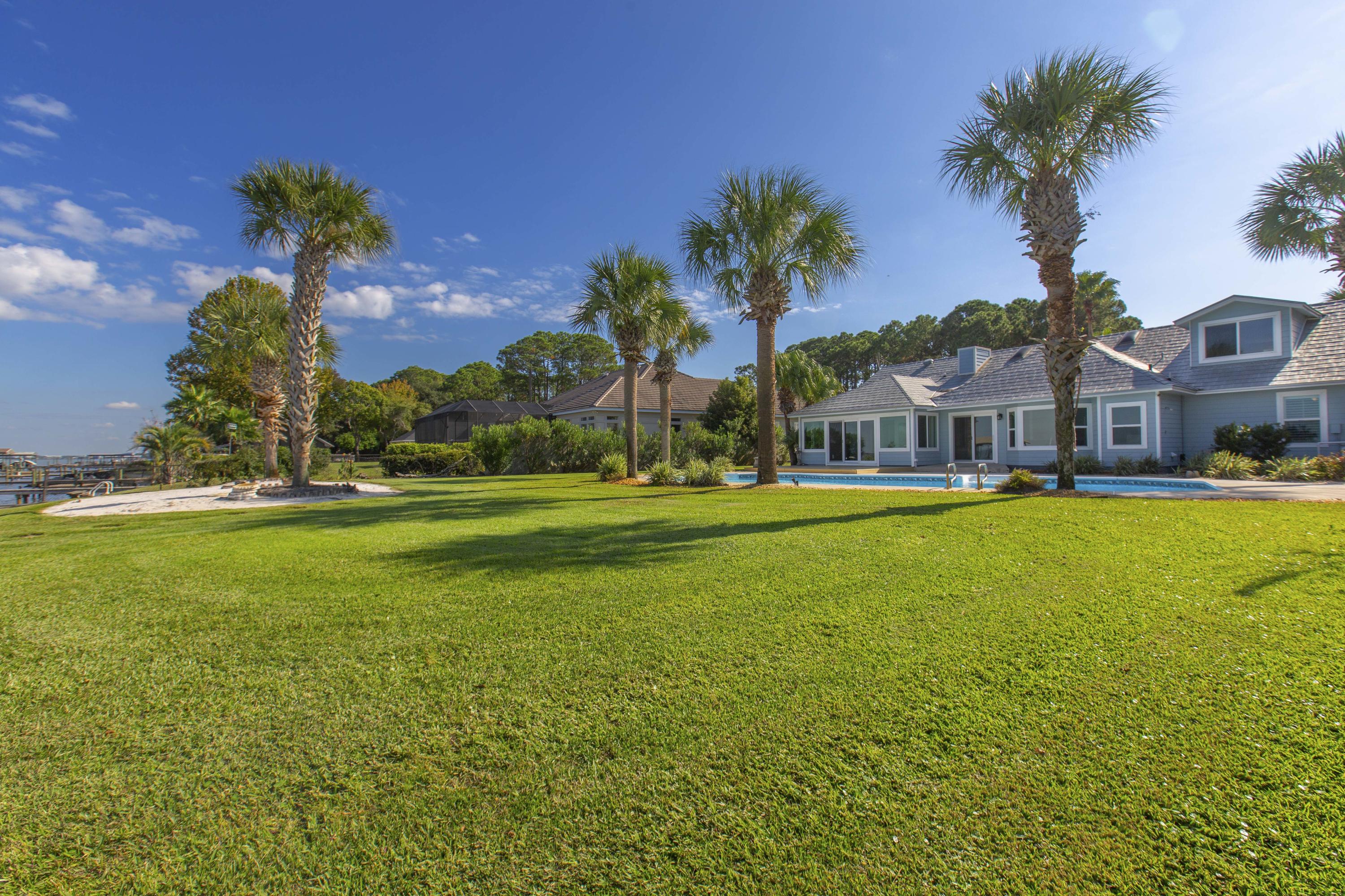 HOLIDAY SHORES ESTATES 1ST ADDN - Residential