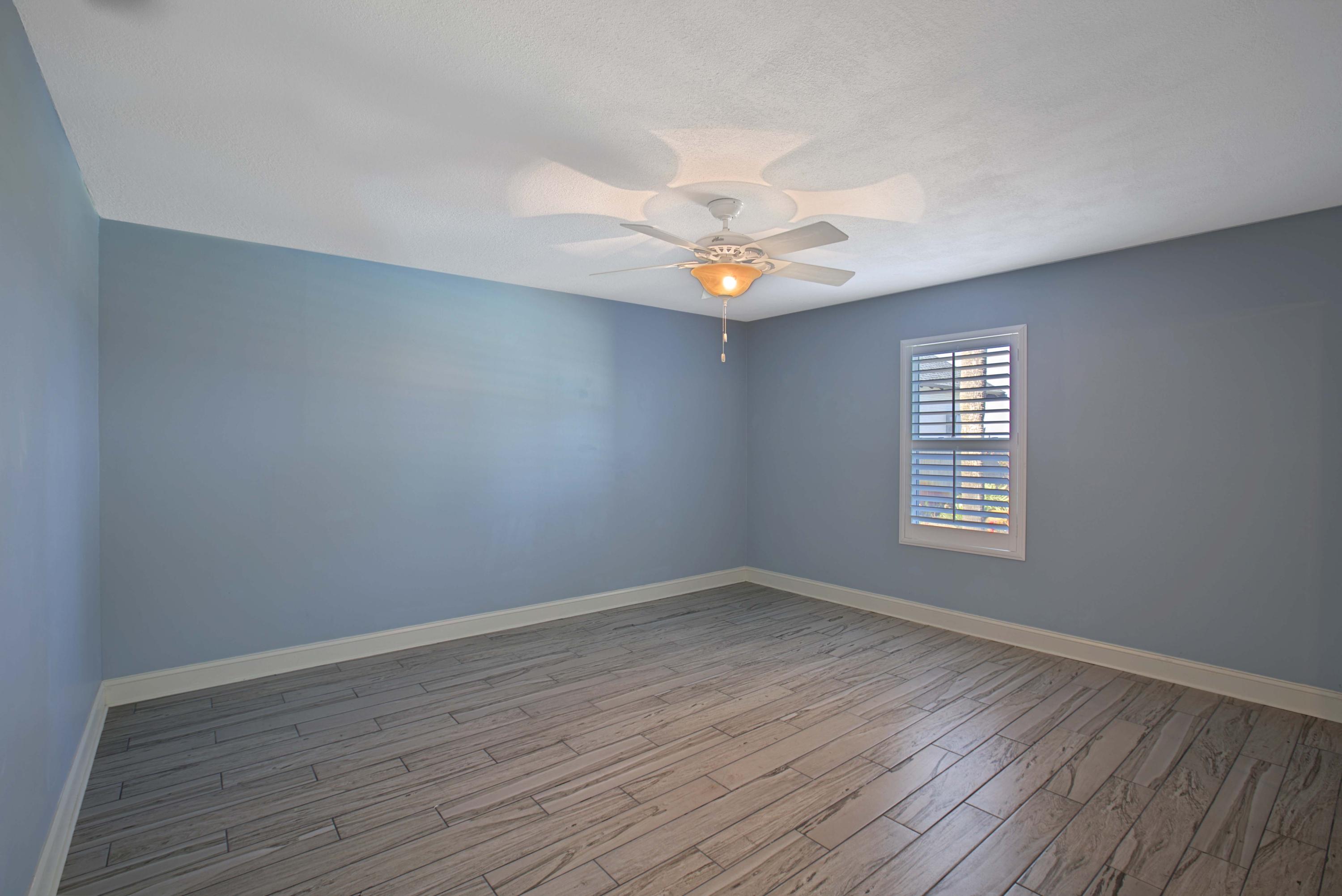 HOLIDAY SHORES ESTATES 1ST ADDN - Residential