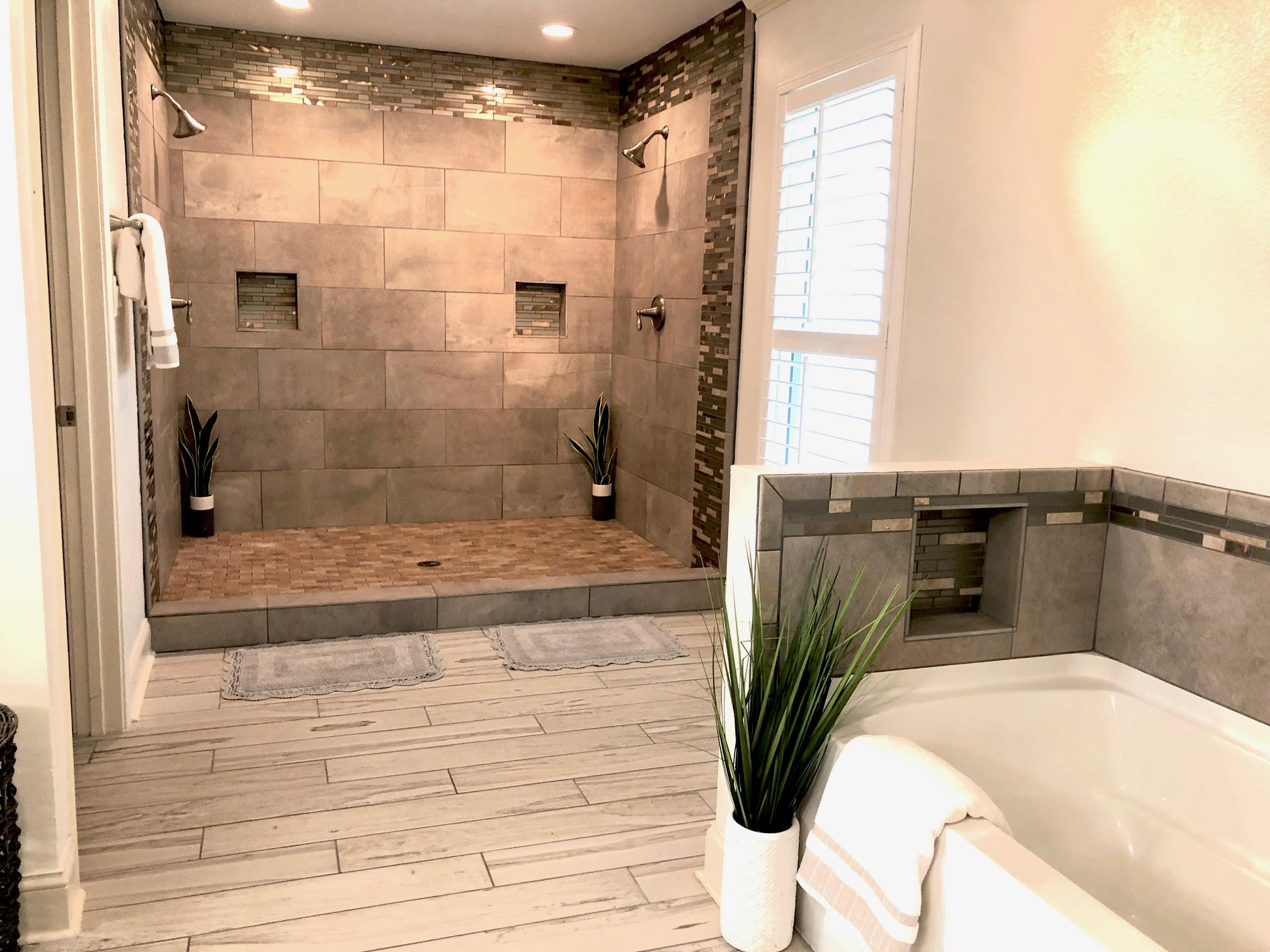 HOLIDAY SHORES ESTATES 1ST ADDN - Residential