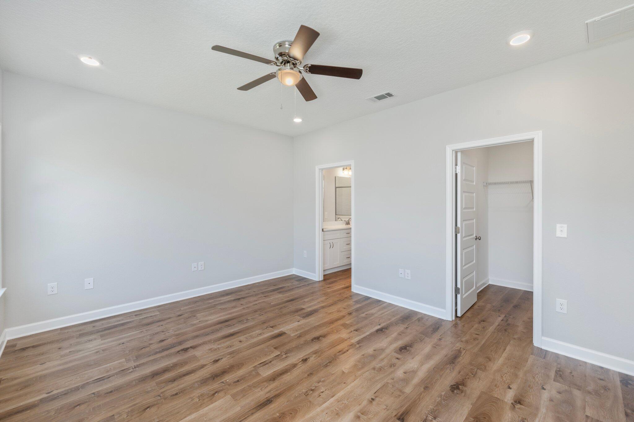 LAGRANGE LANDING - Residential