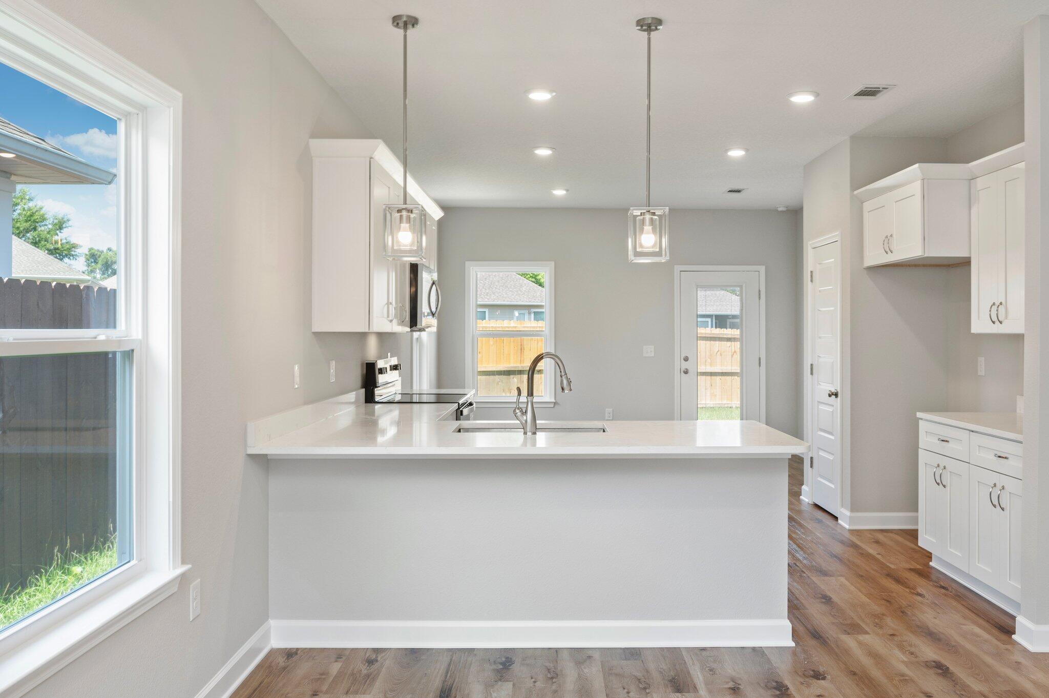 LAGRANGE LANDING - Residential