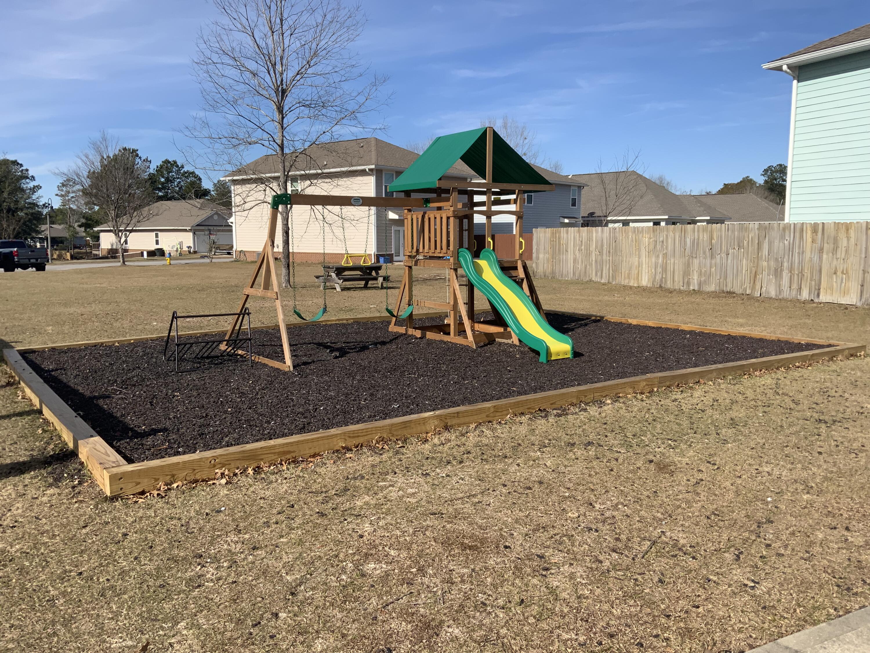 LAGRANGE LANDING - Residential