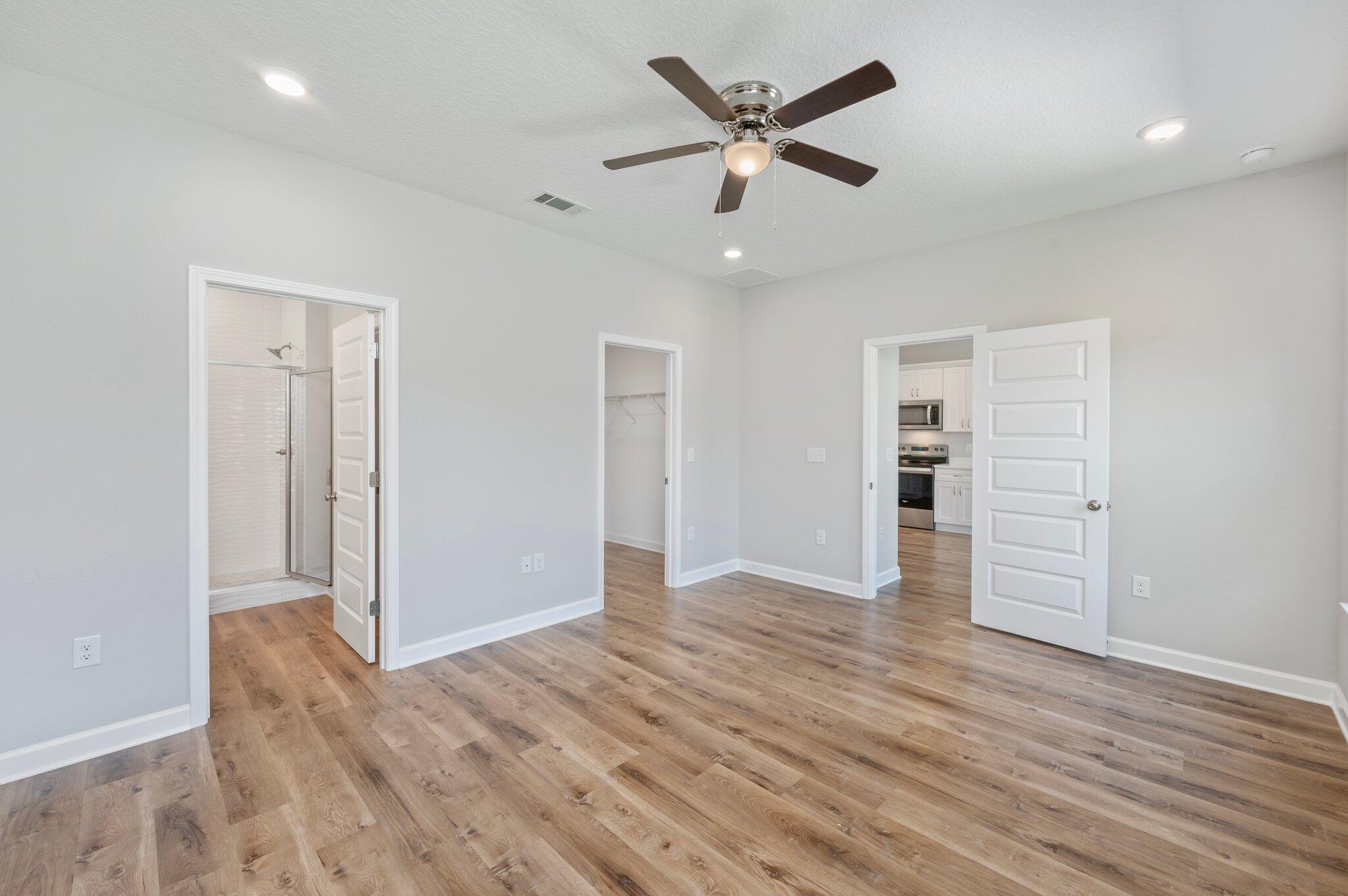 LAGRANGE LANDING - Residential