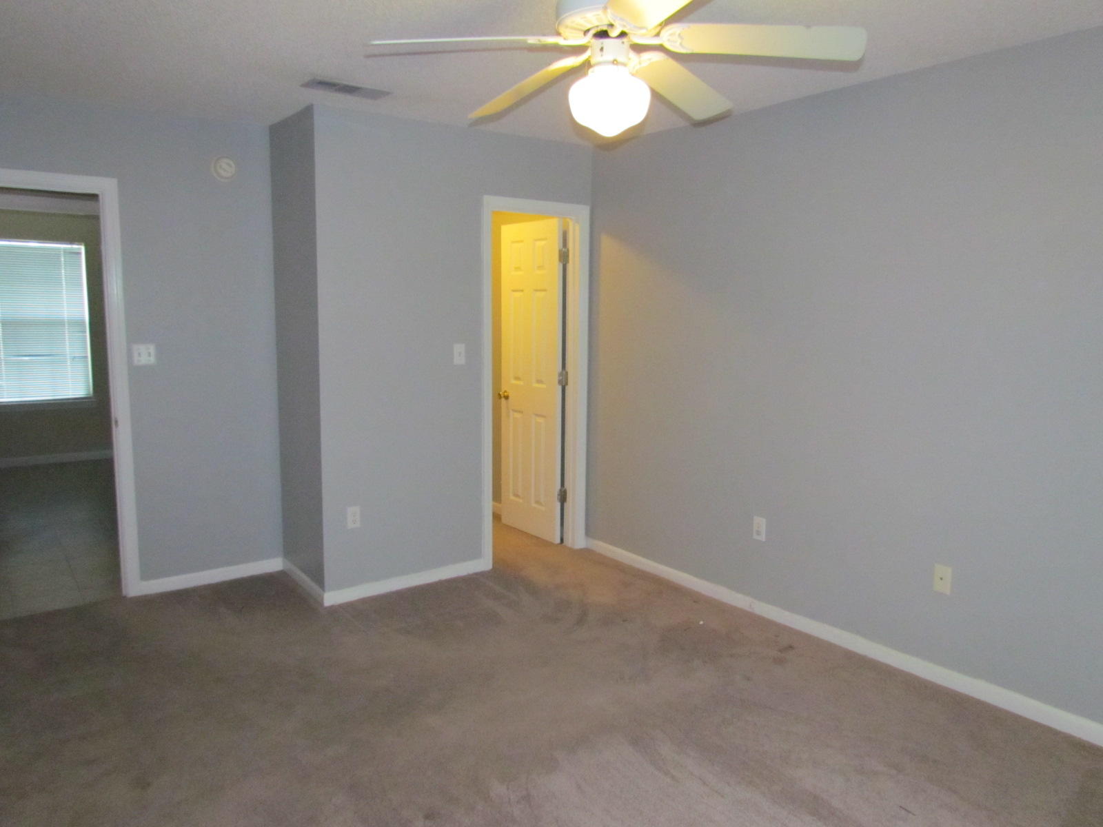 CREEKSIDE - Residential Lease