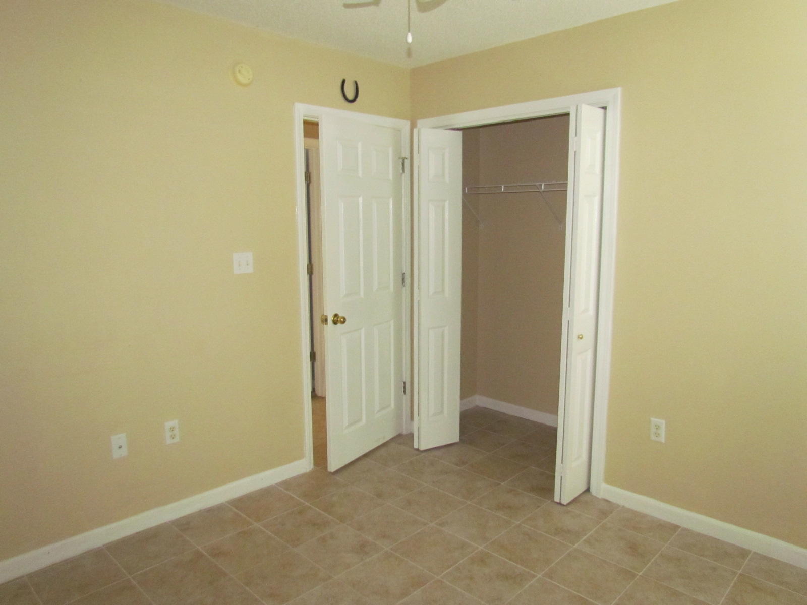 CREEKSIDE - Residential Lease