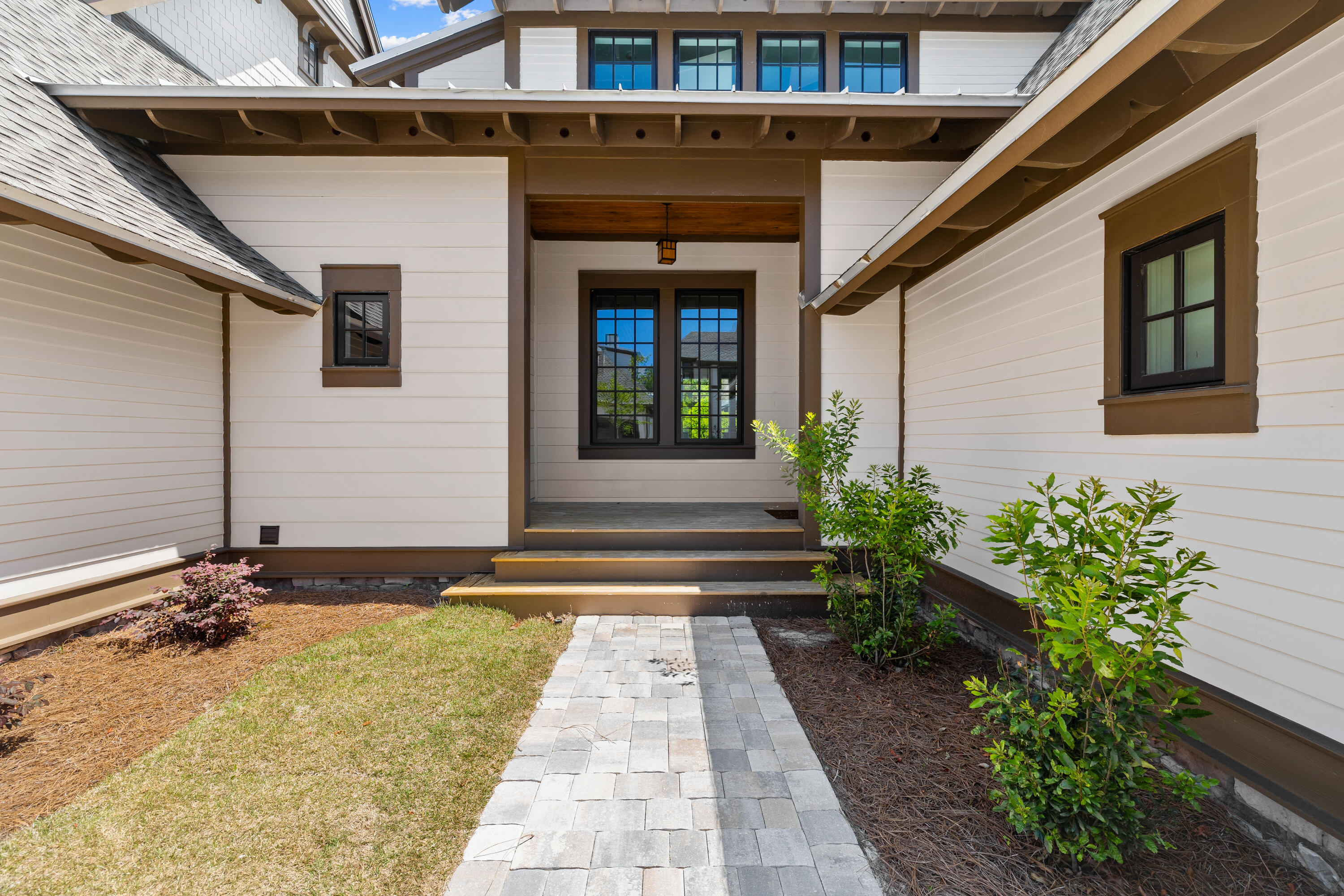 WILD HERON - Residential