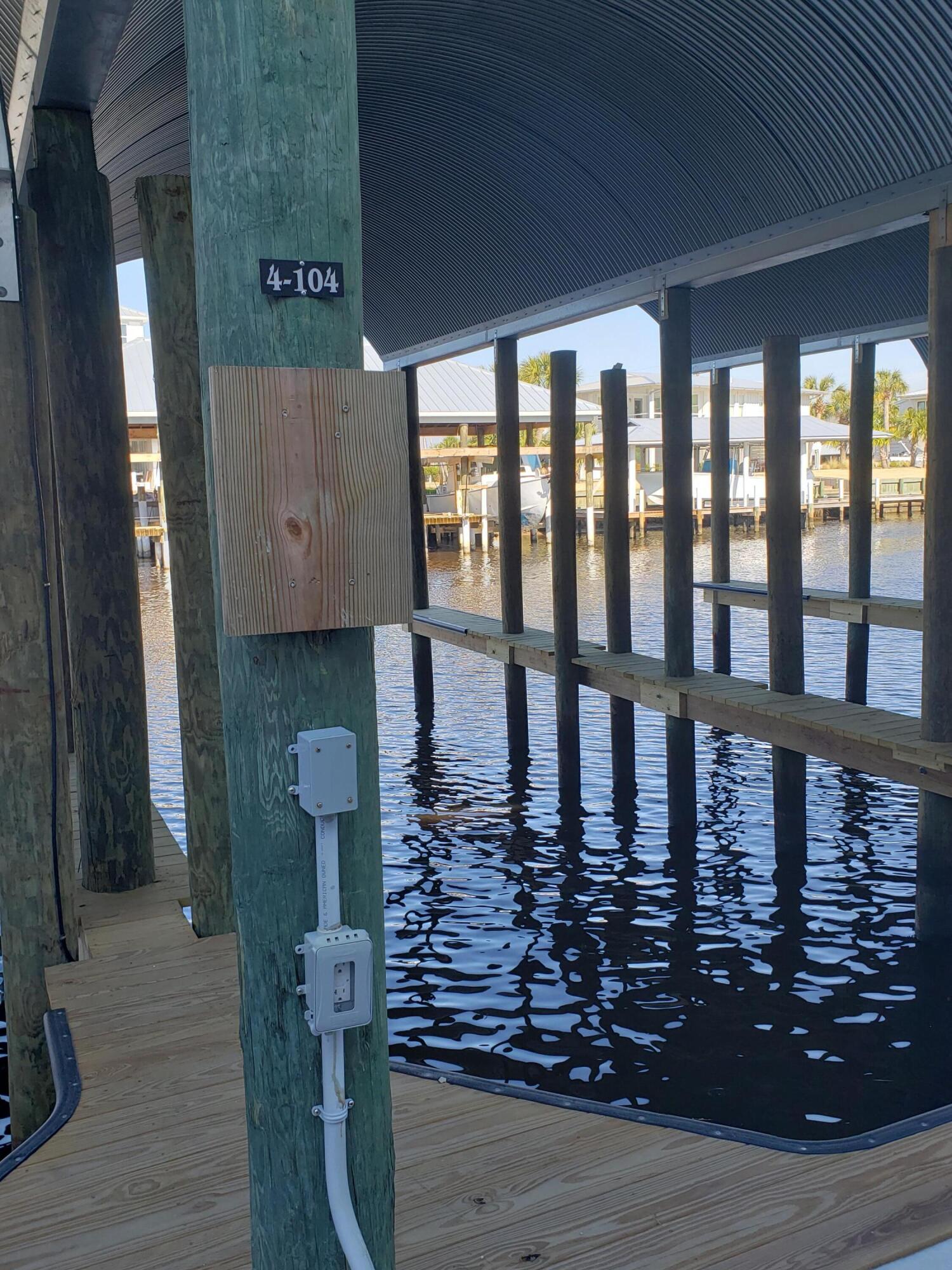 West End Harbour - Residential