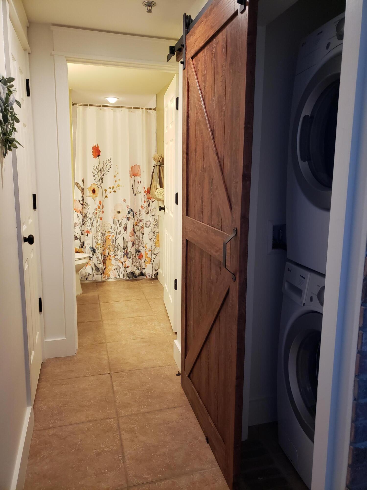 West End Harbour - Residential