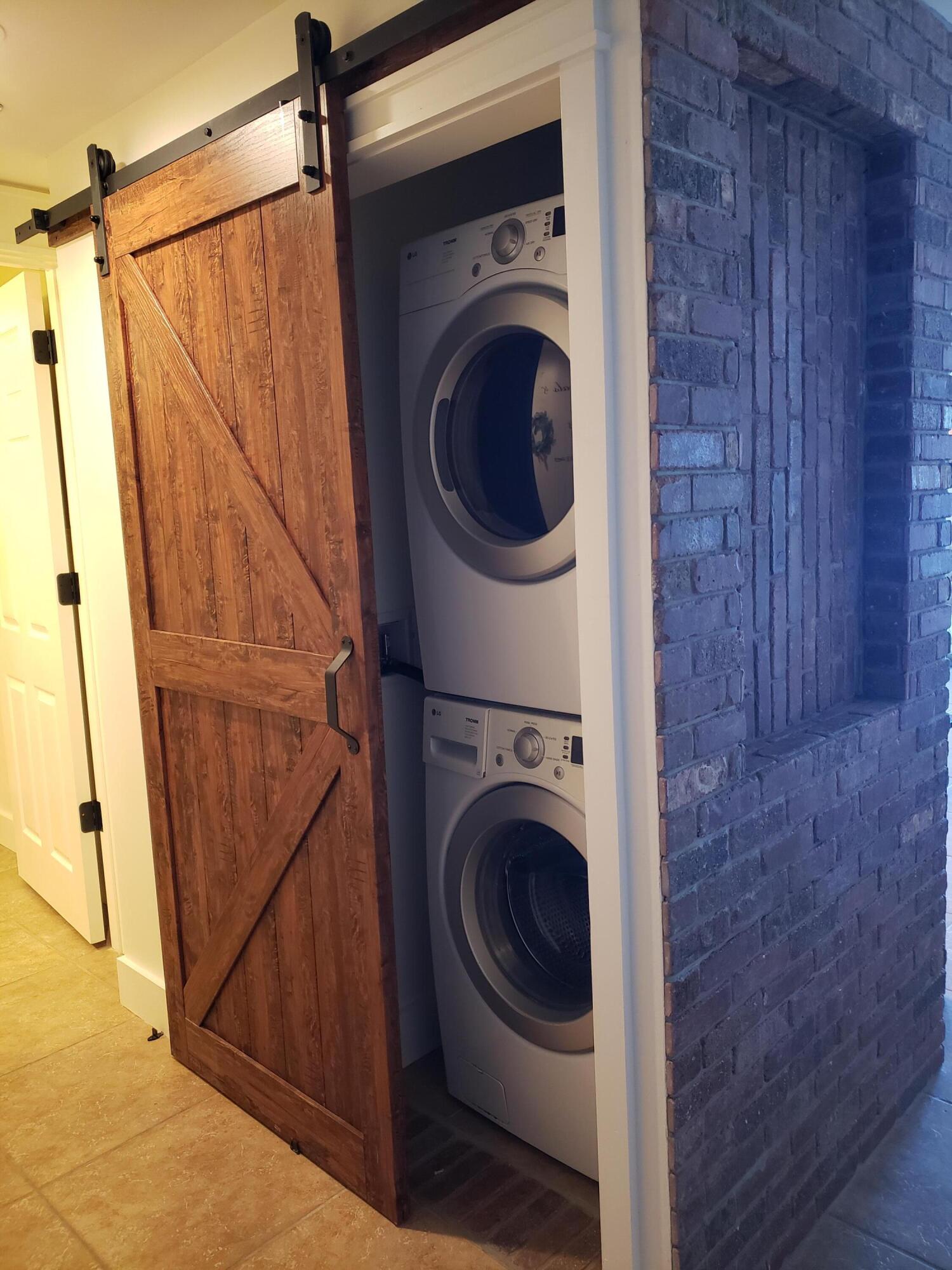 West End Harbour - Residential