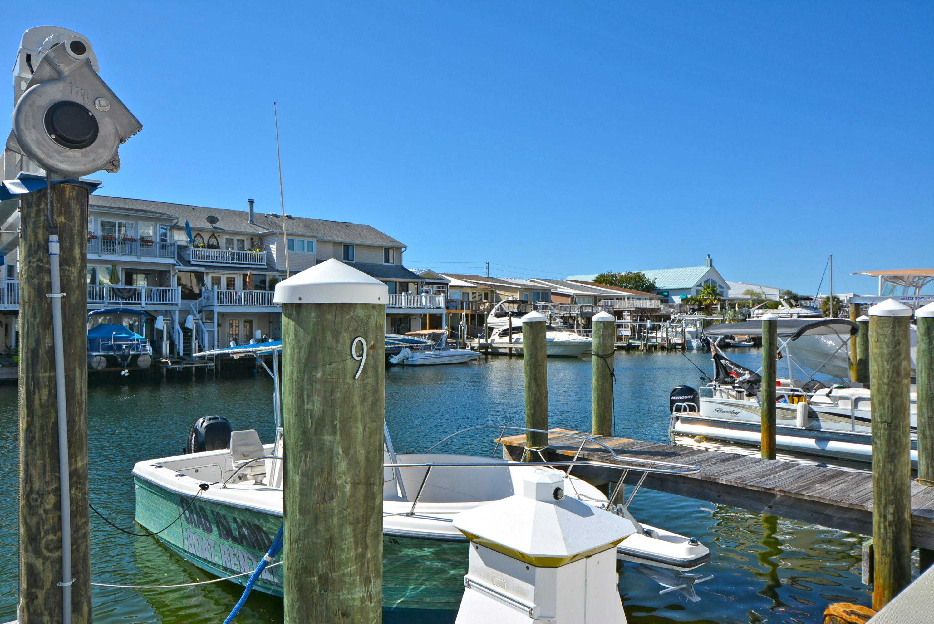 HARBOR LIGHTS - Residential