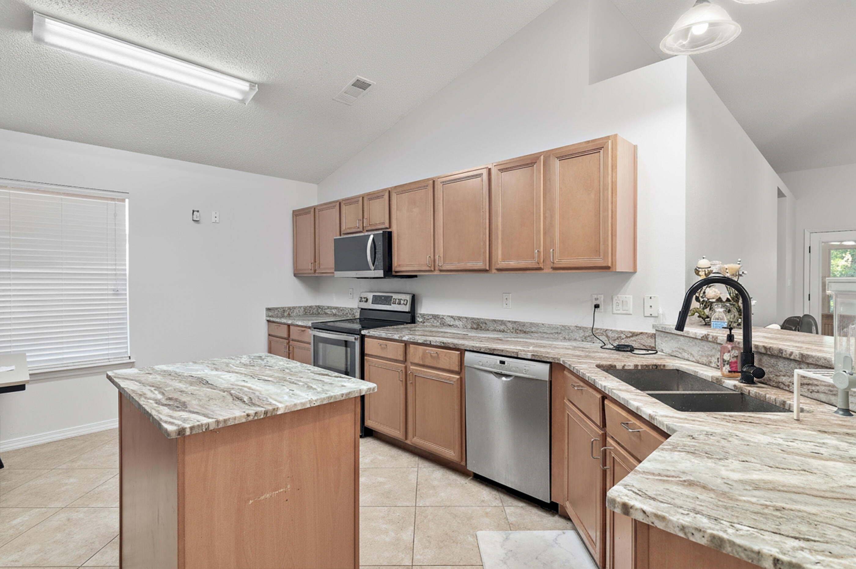 BAYOU LANDING - Residential