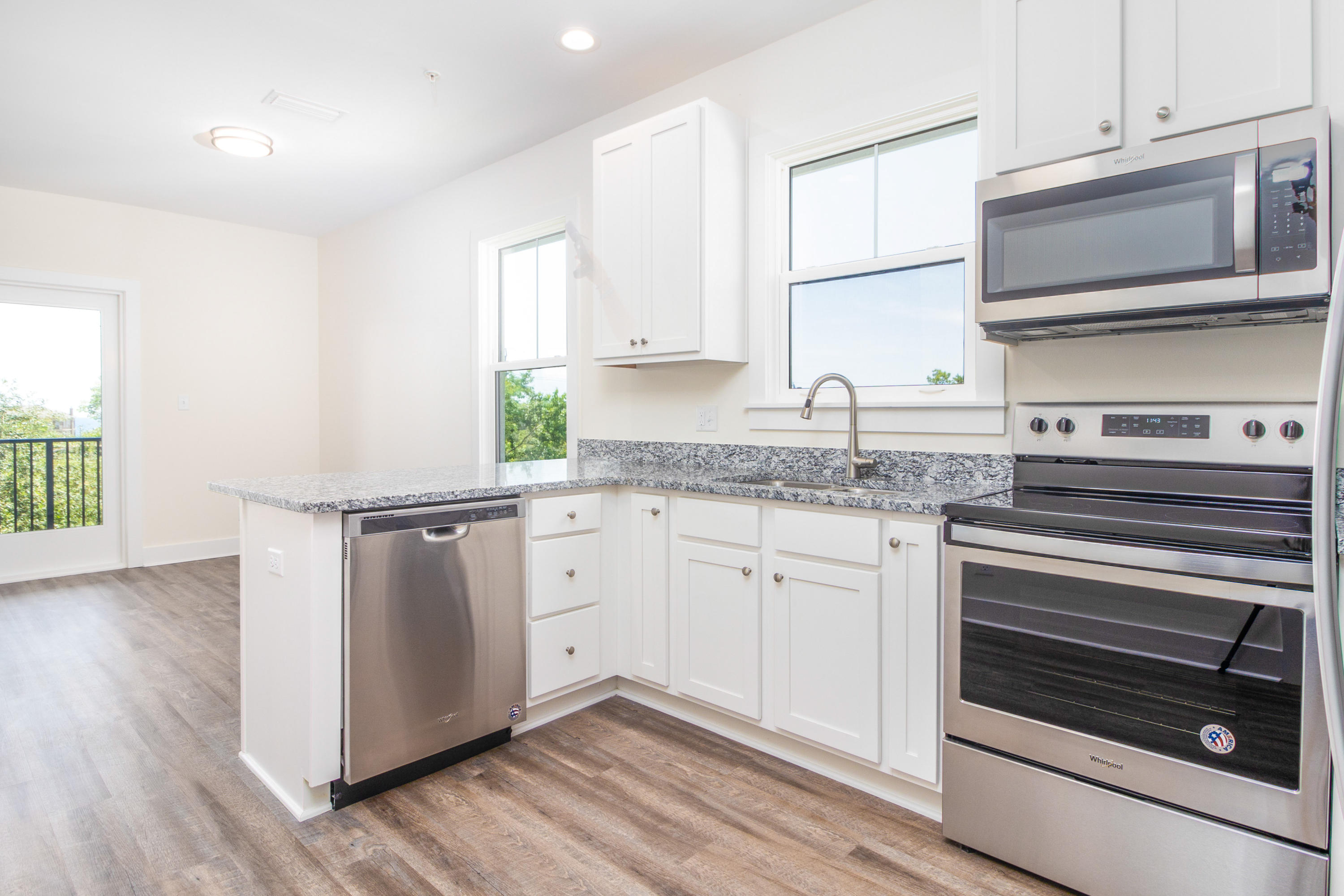 Hidden Lake condominiums - Residential