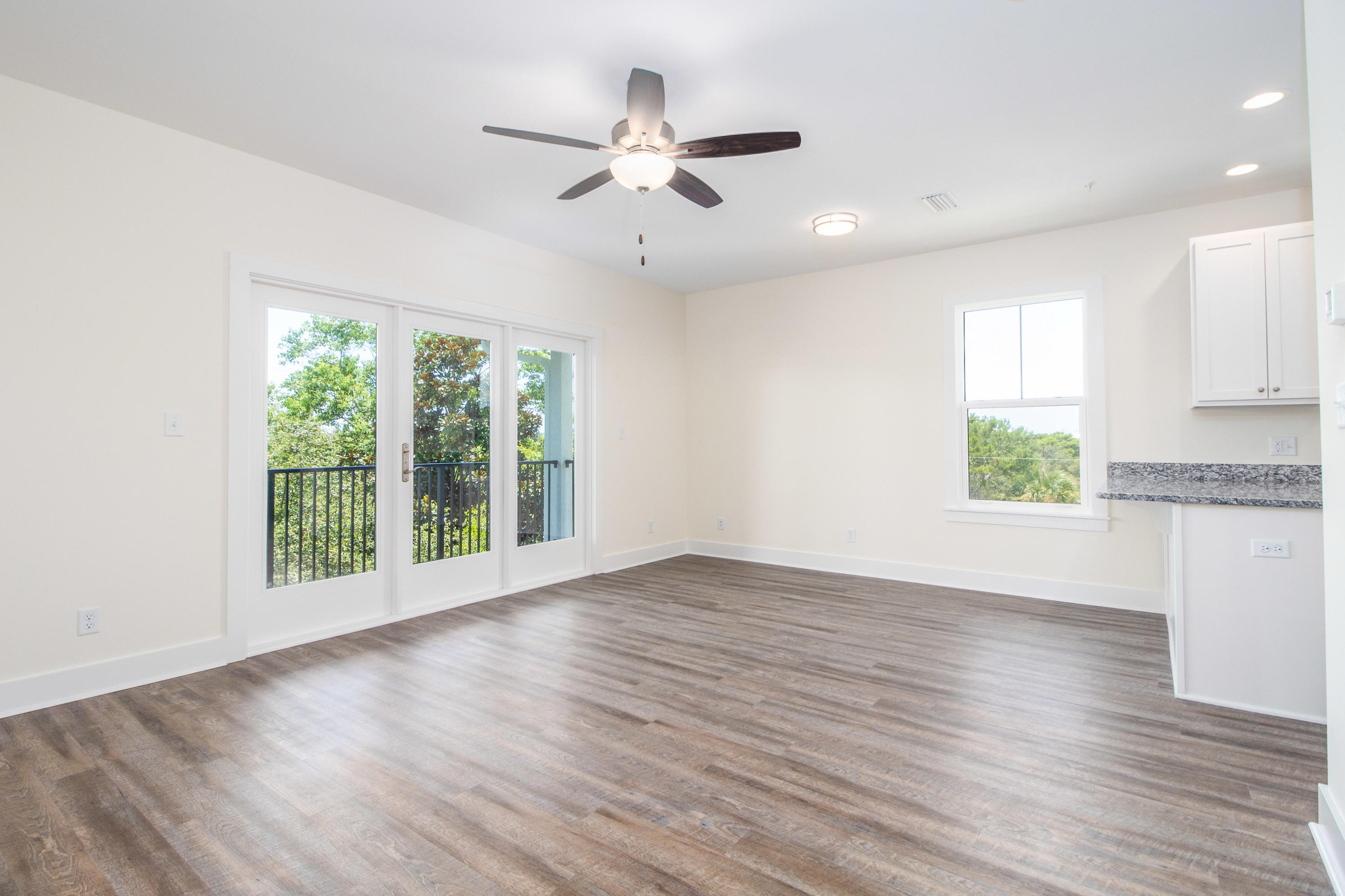 Hidden Lake condominiums - Residential