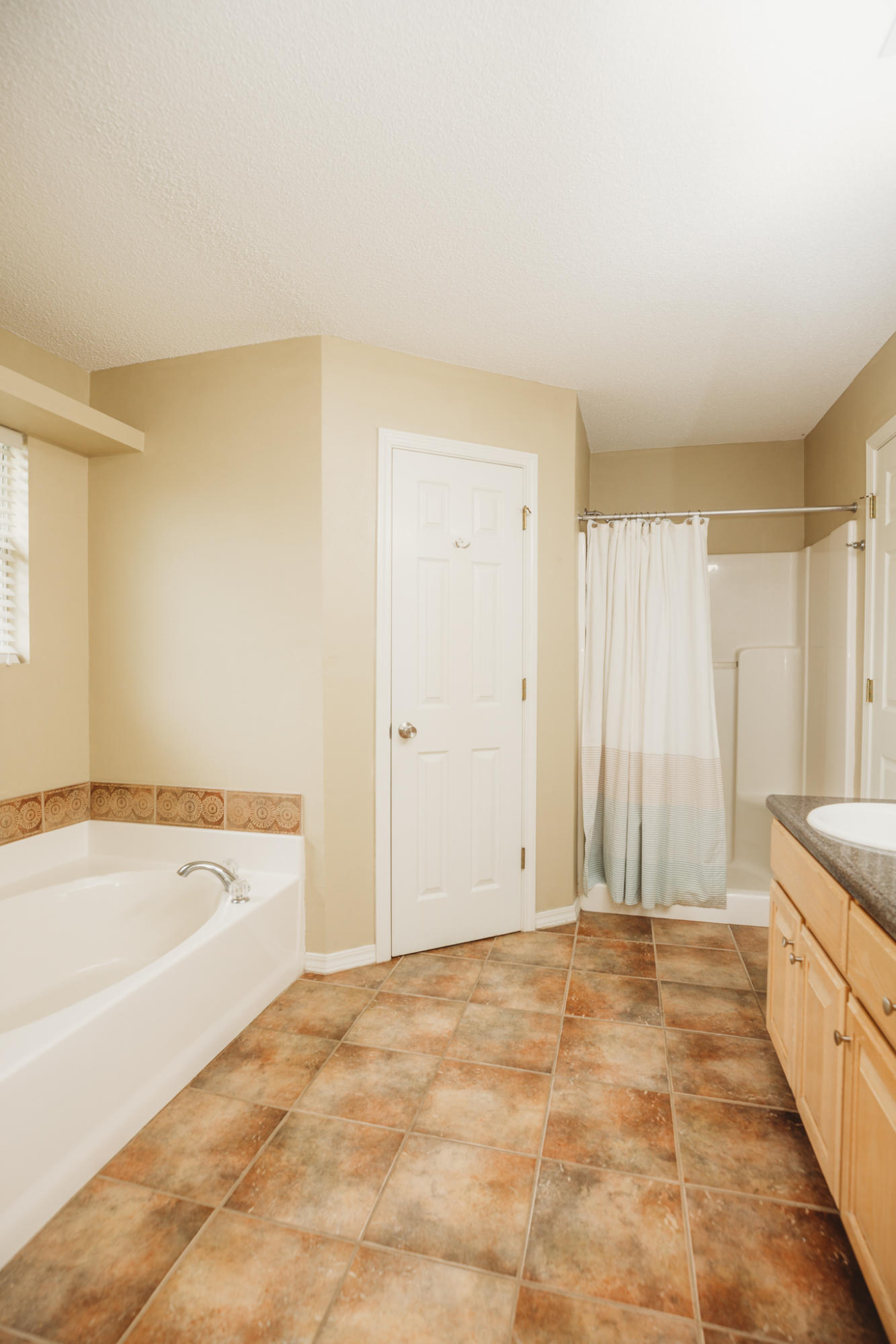 HIDDEN ESTATES - Residential