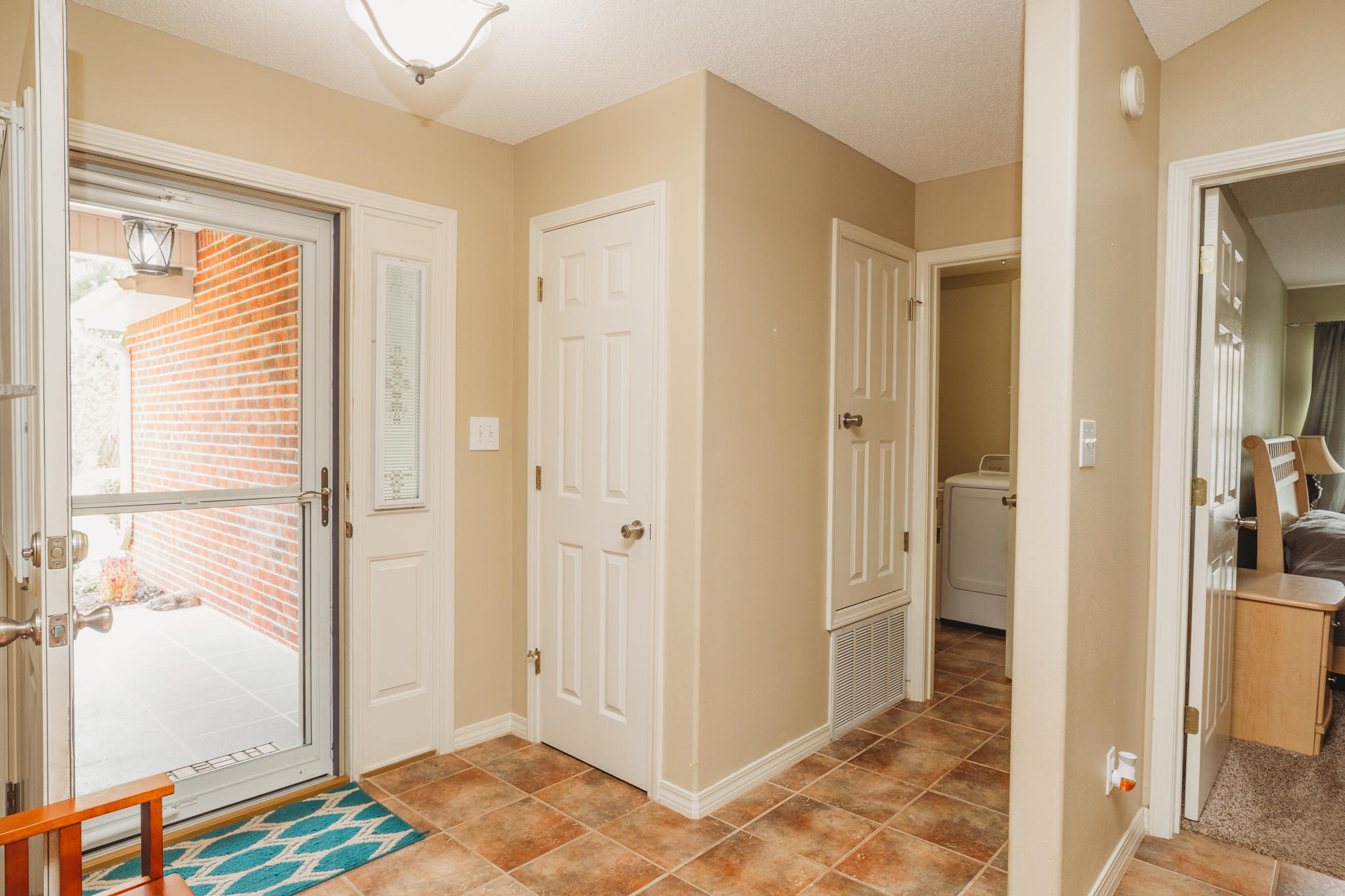 HIDDEN ESTATES - Residential