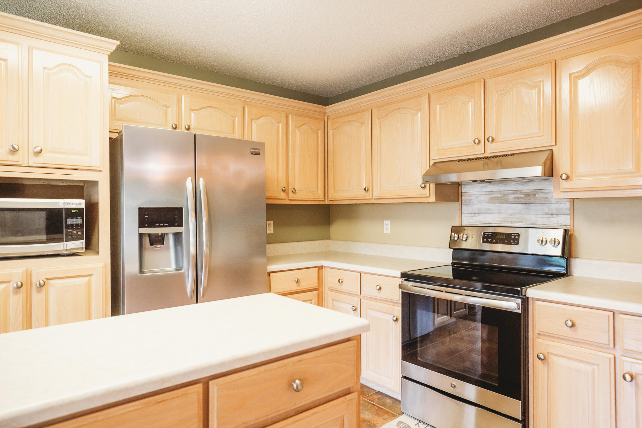 HIDDEN ESTATES - Residential