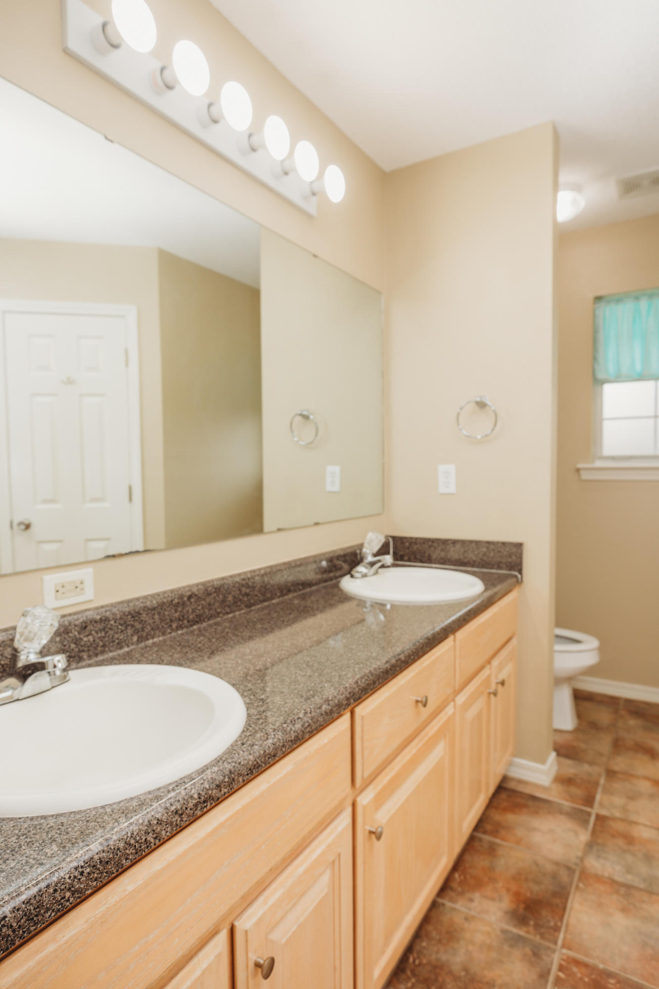 HIDDEN ESTATES - Residential