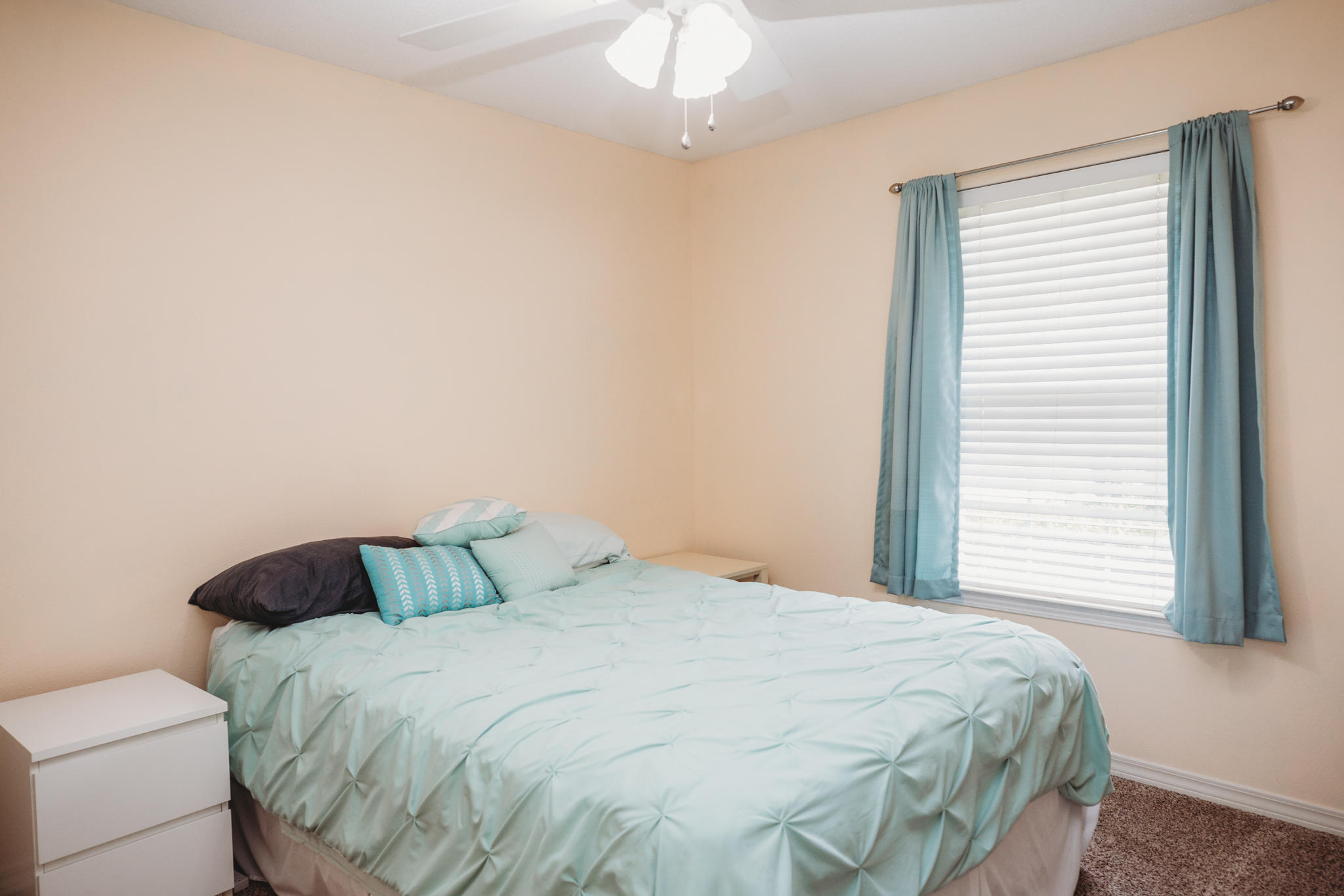 HIDDEN ESTATES - Residential