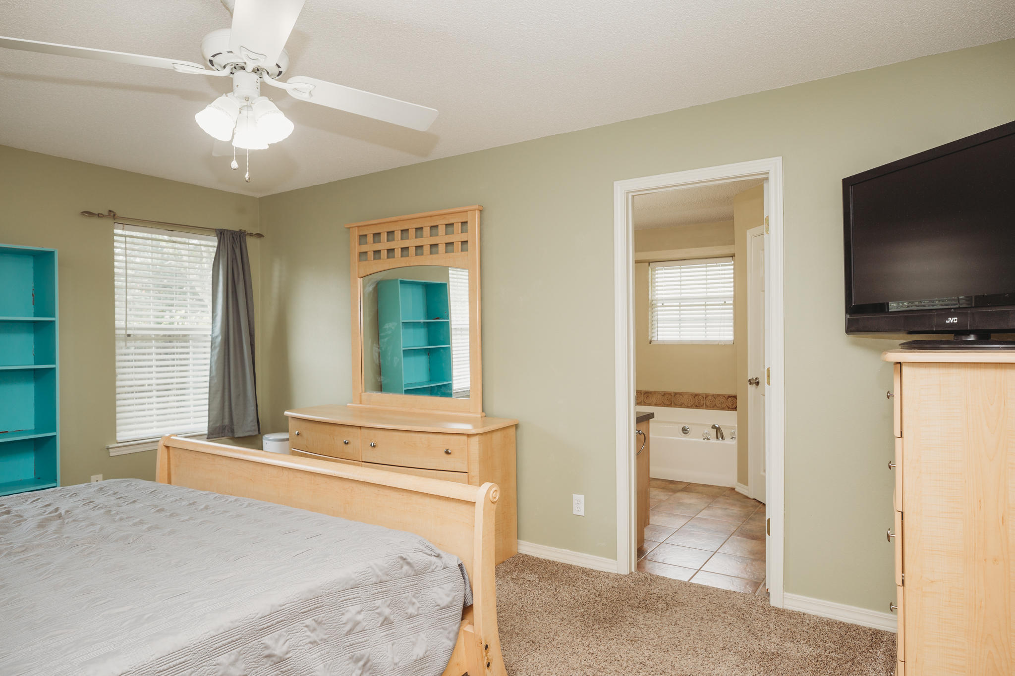 HIDDEN ESTATES - Residential