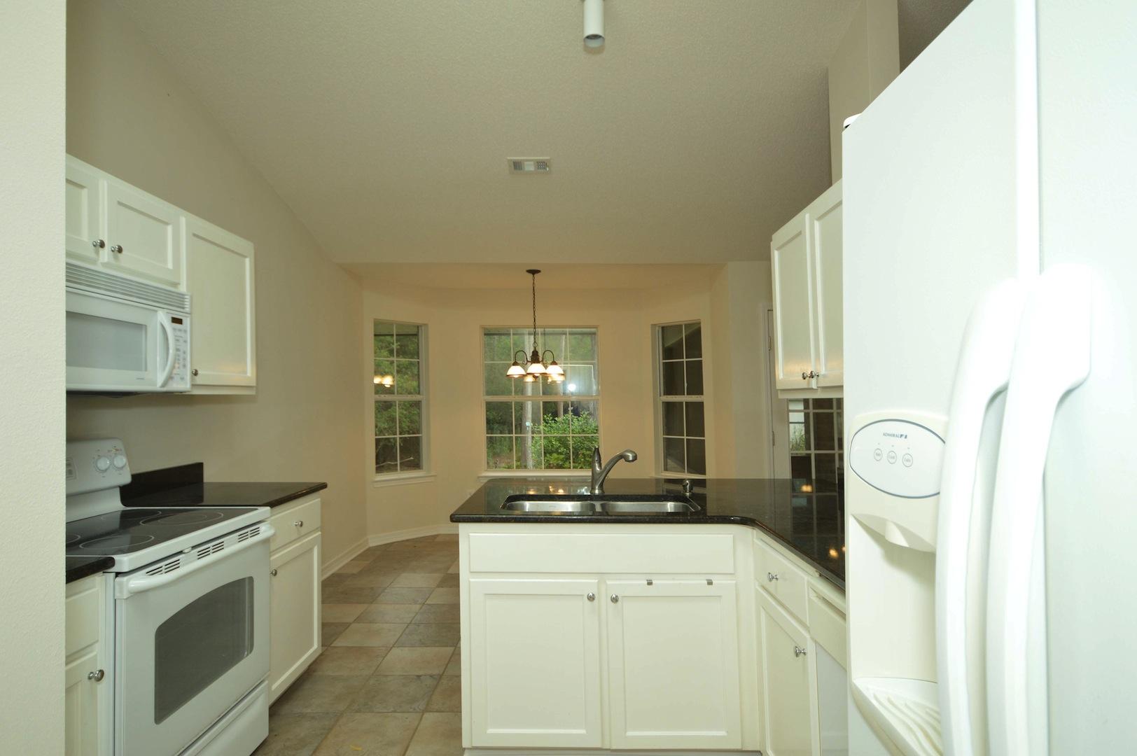 HOLLEY BY THE SEA - Residential