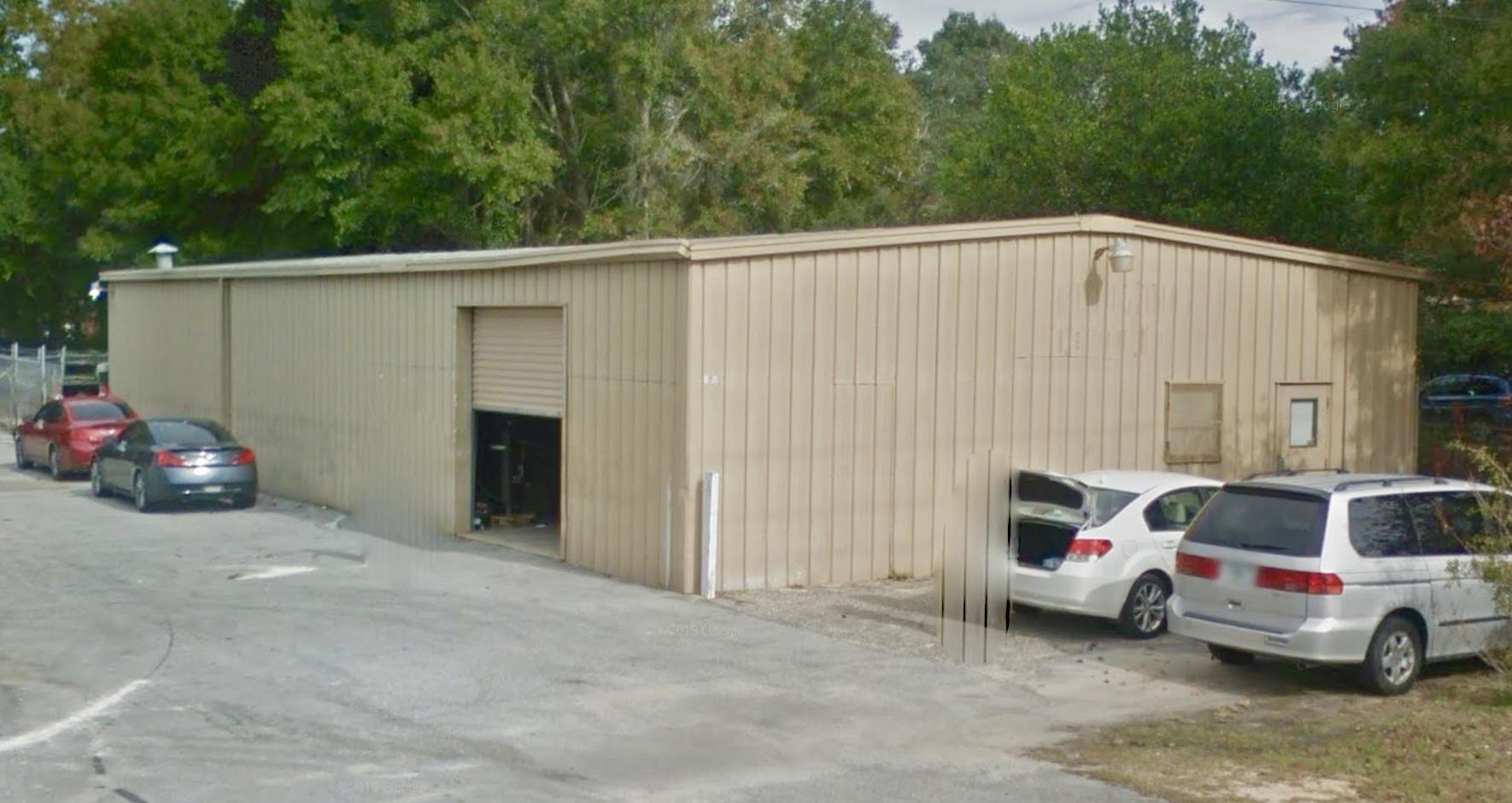 3000sf Office Warehouse available in Fort Walton Beach FL next to the Commerce and Technology Park. This property has 200nsf of office space and 1800sf of open warehouse with two overhead doors and a 50 x 80 fenced yard