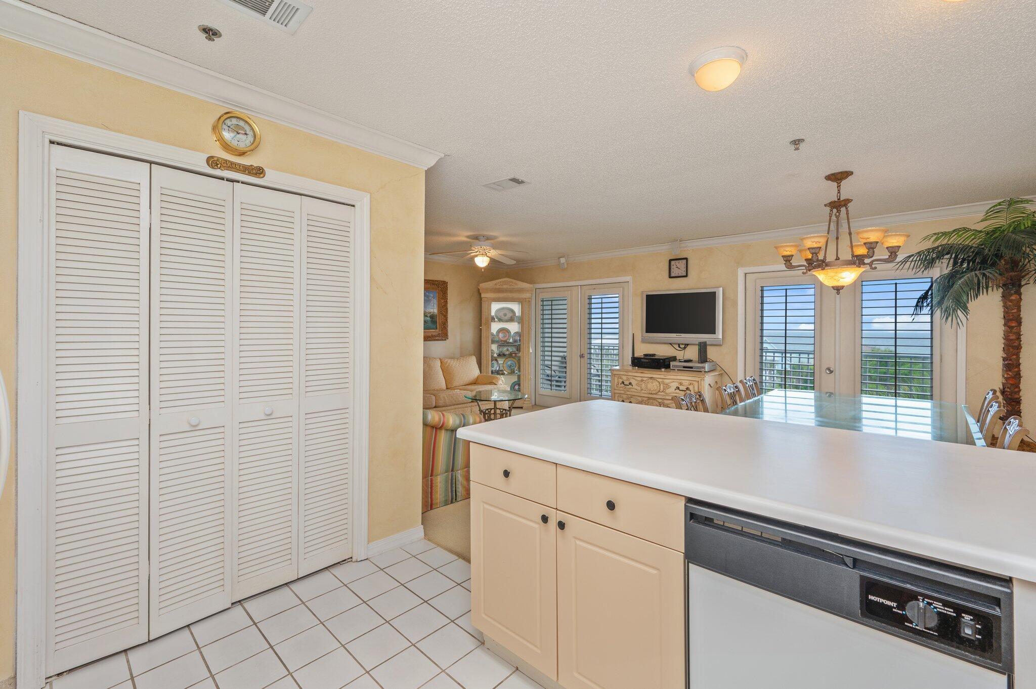 GULF PLACE CARIBBEAN - Residential