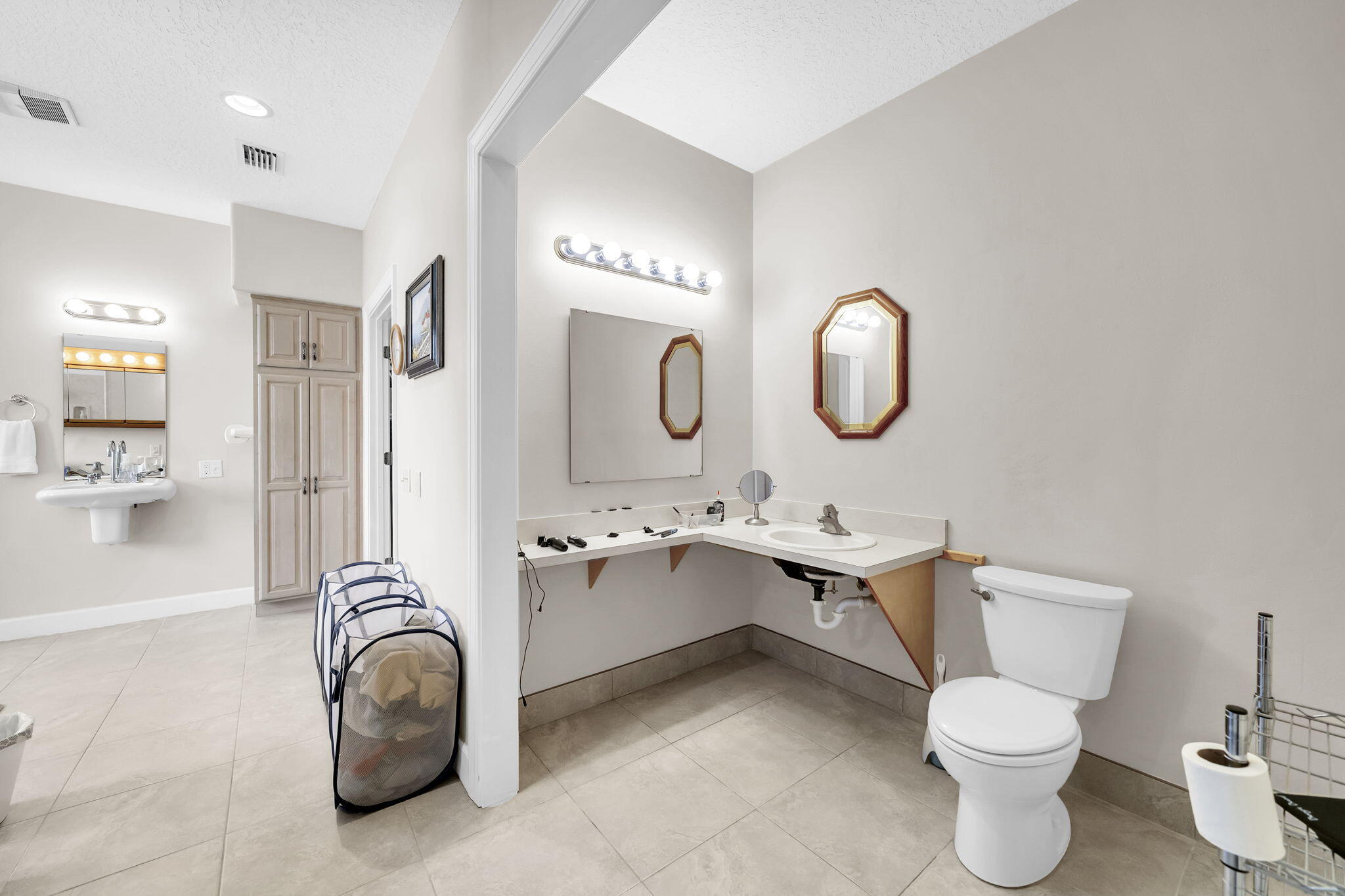 Twin Bay Estates - Residential