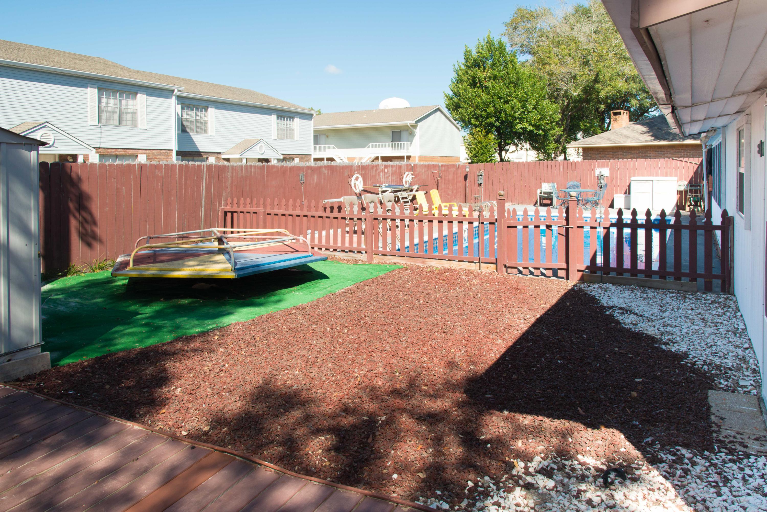 FOREST MANOR 2ND ADDN - Residential Lease